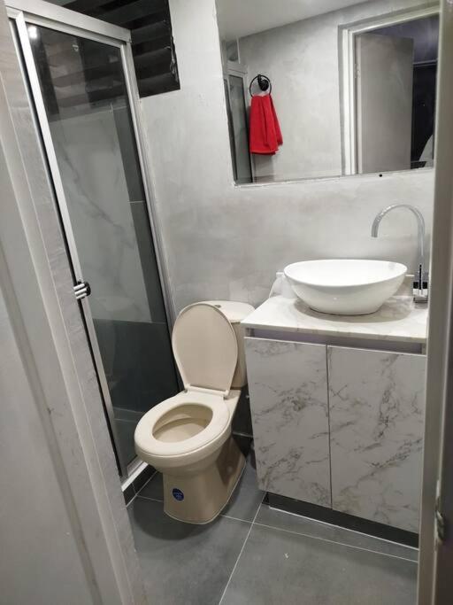 Apartamento Apto Edificio Amarillo 302 Medellín