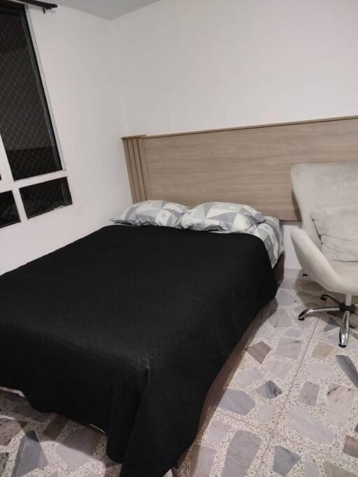 Apartamento Apto Edificio Amarillo 302 Medellín