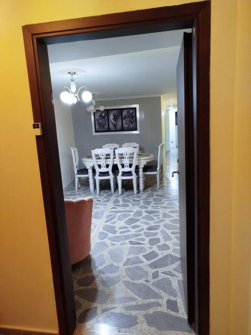 Apartamento Apto Edificio Amarillo 302 *