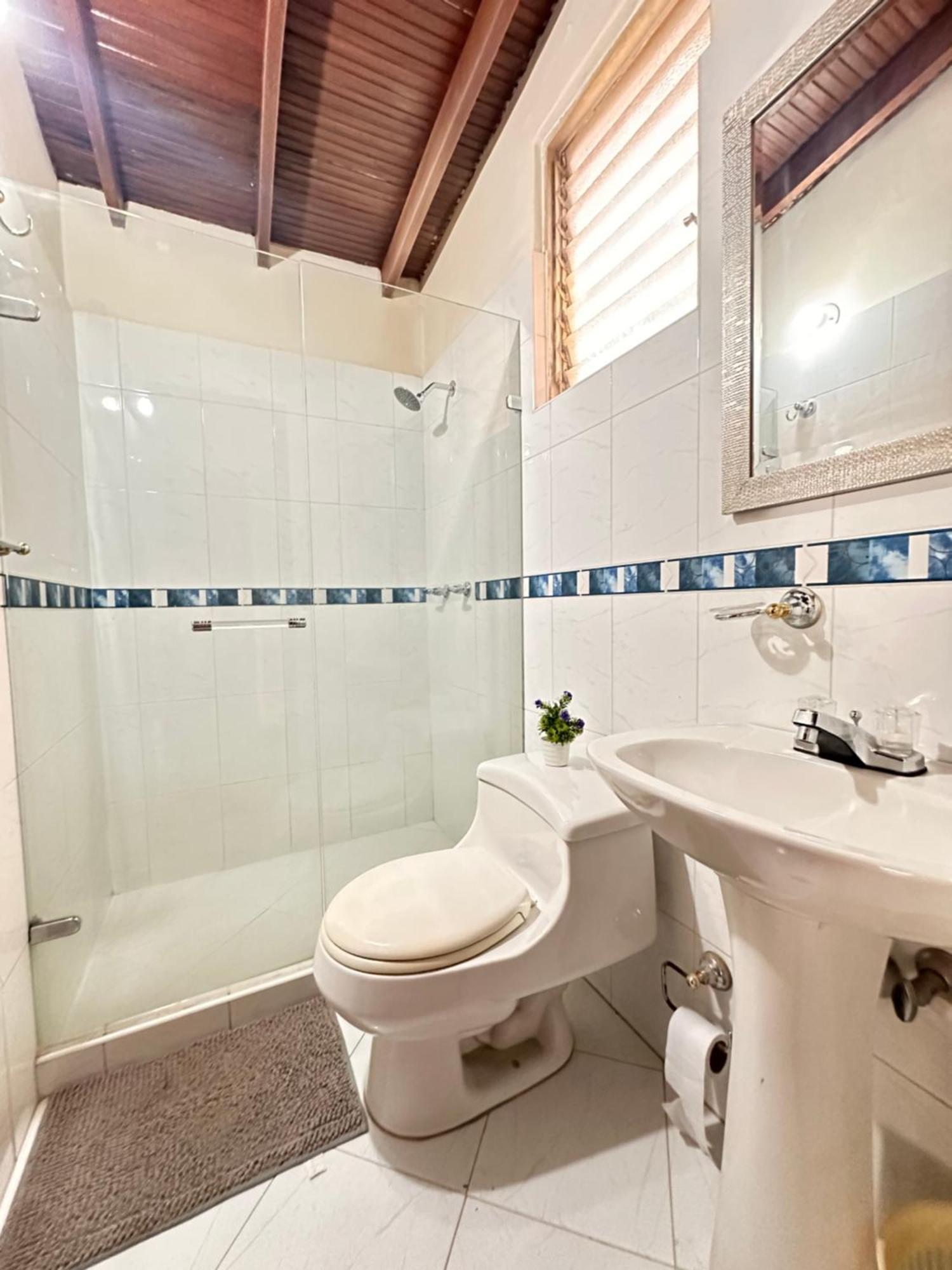Apartamento Casa 16 Personas Laureles