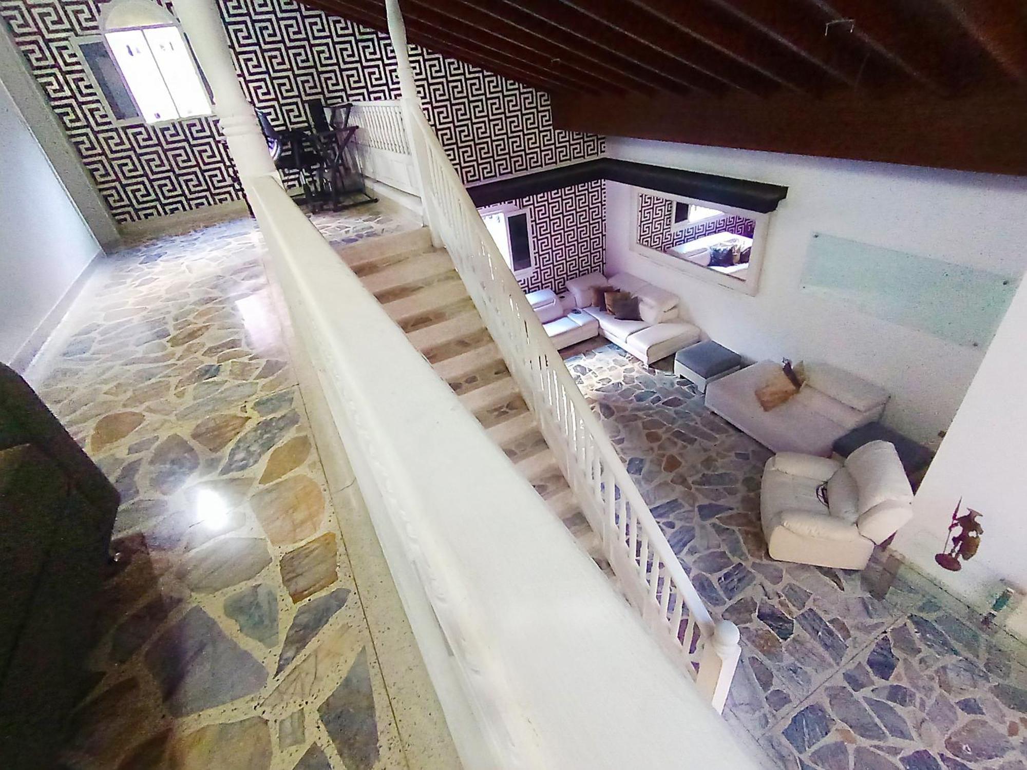 Luxury At Poblado 6 Bdrm Epic Manor Villa *