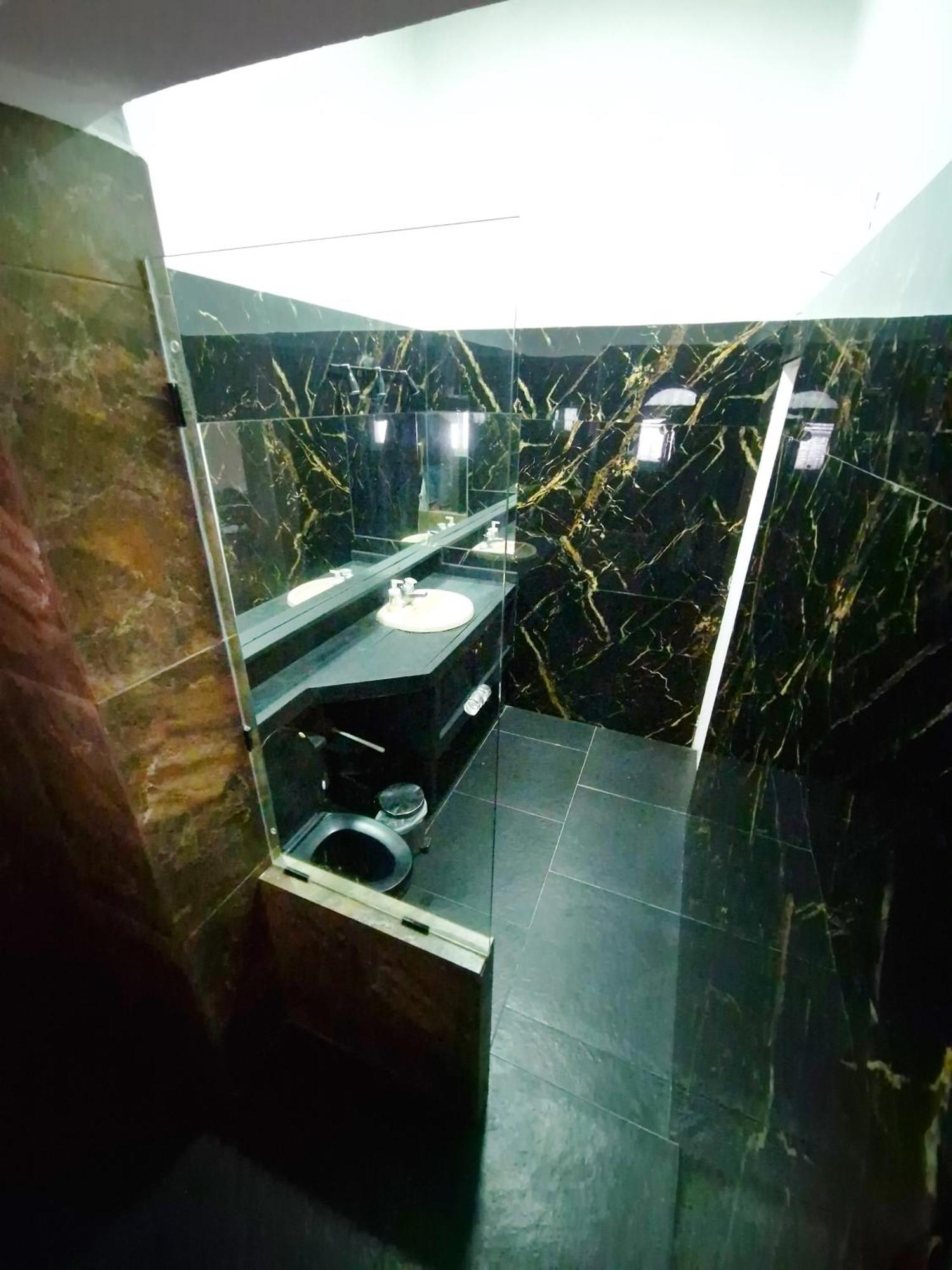 Luxury At Poblado 6 Bdrm Epic Manor