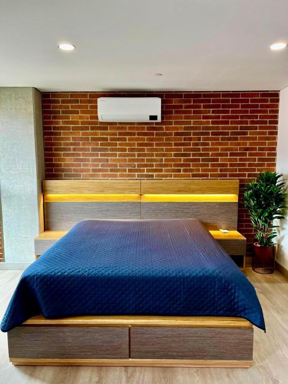 En Laureles Con Aire Acondicionado Apartamento