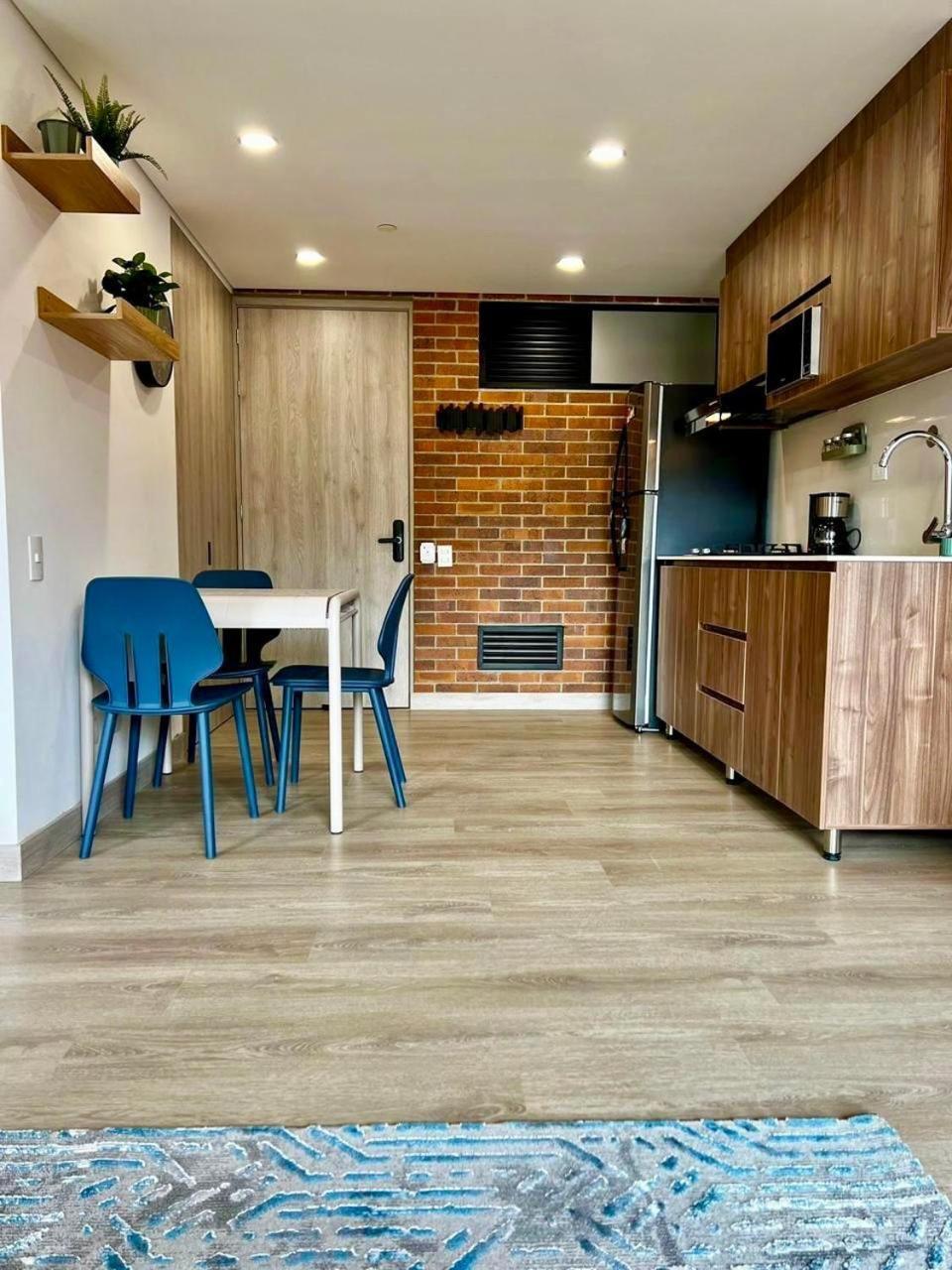 En Laureles Con Aire Acondicionado Apartamento