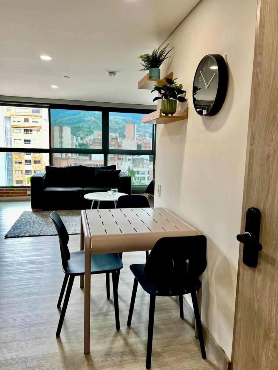 Apartamento En Laureles Con Aire Acondicionado Medellín