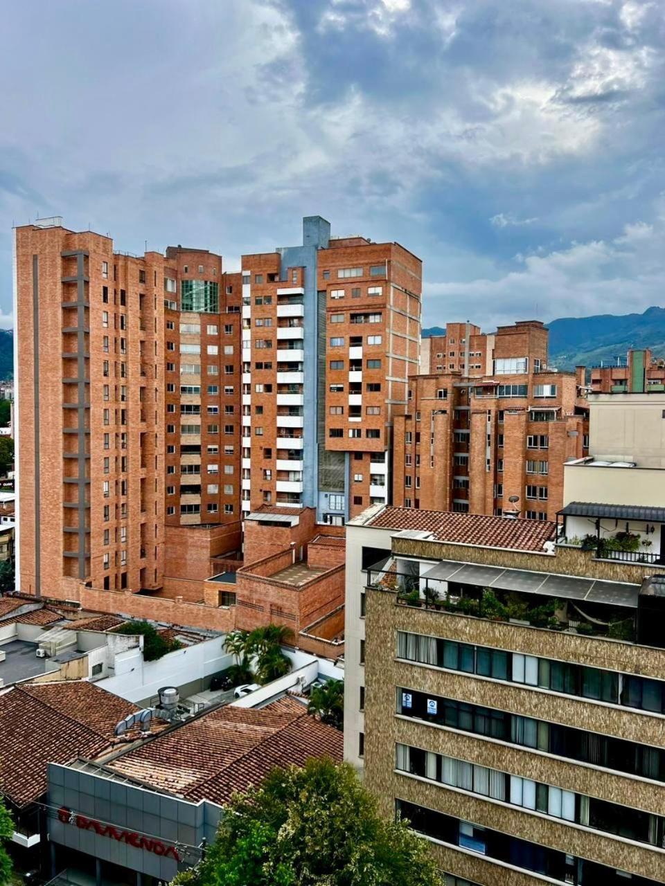 Apartamento En Laureles Con Aire Acondicionado *