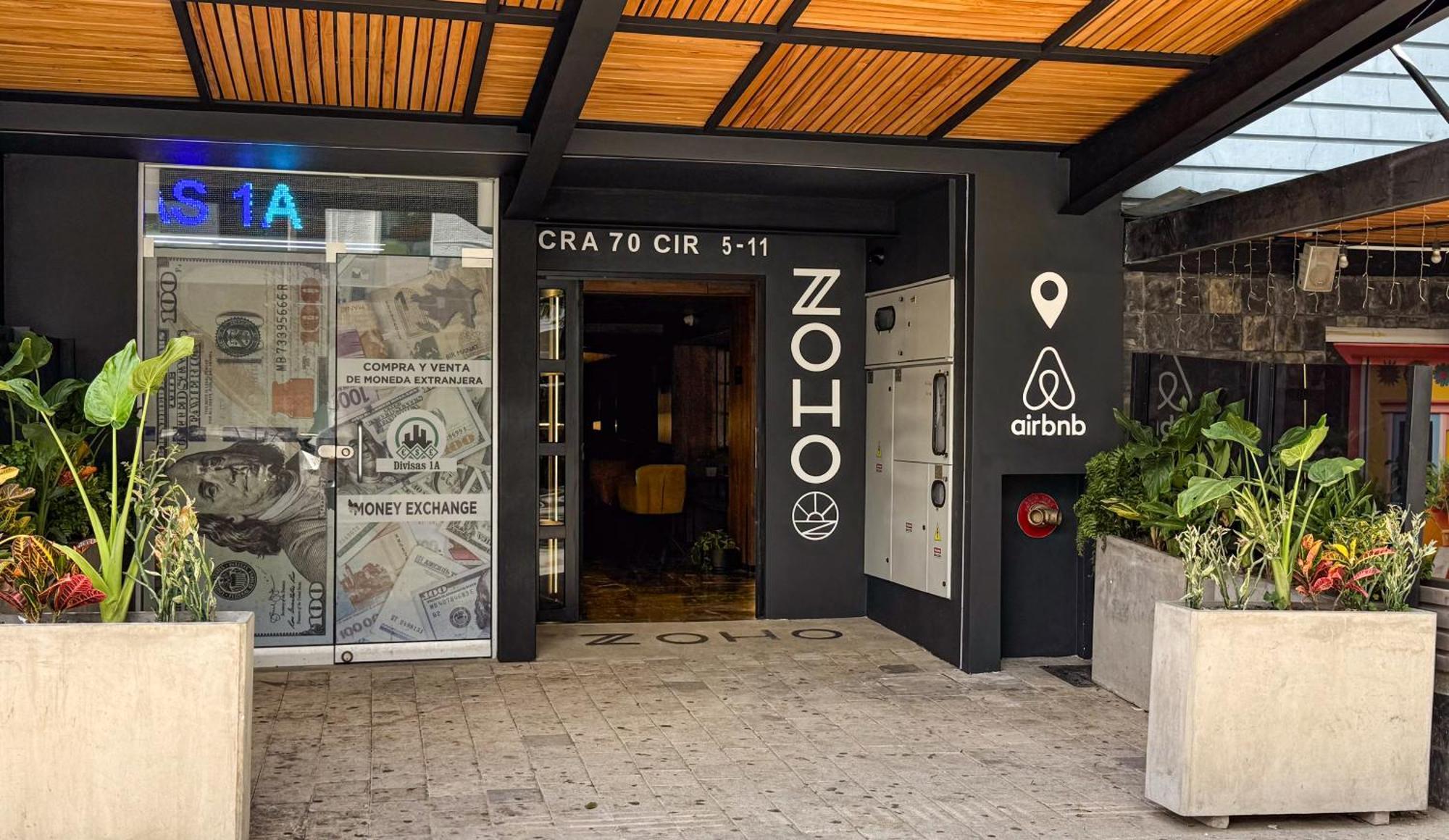 Zoho Livin 70 Medellín