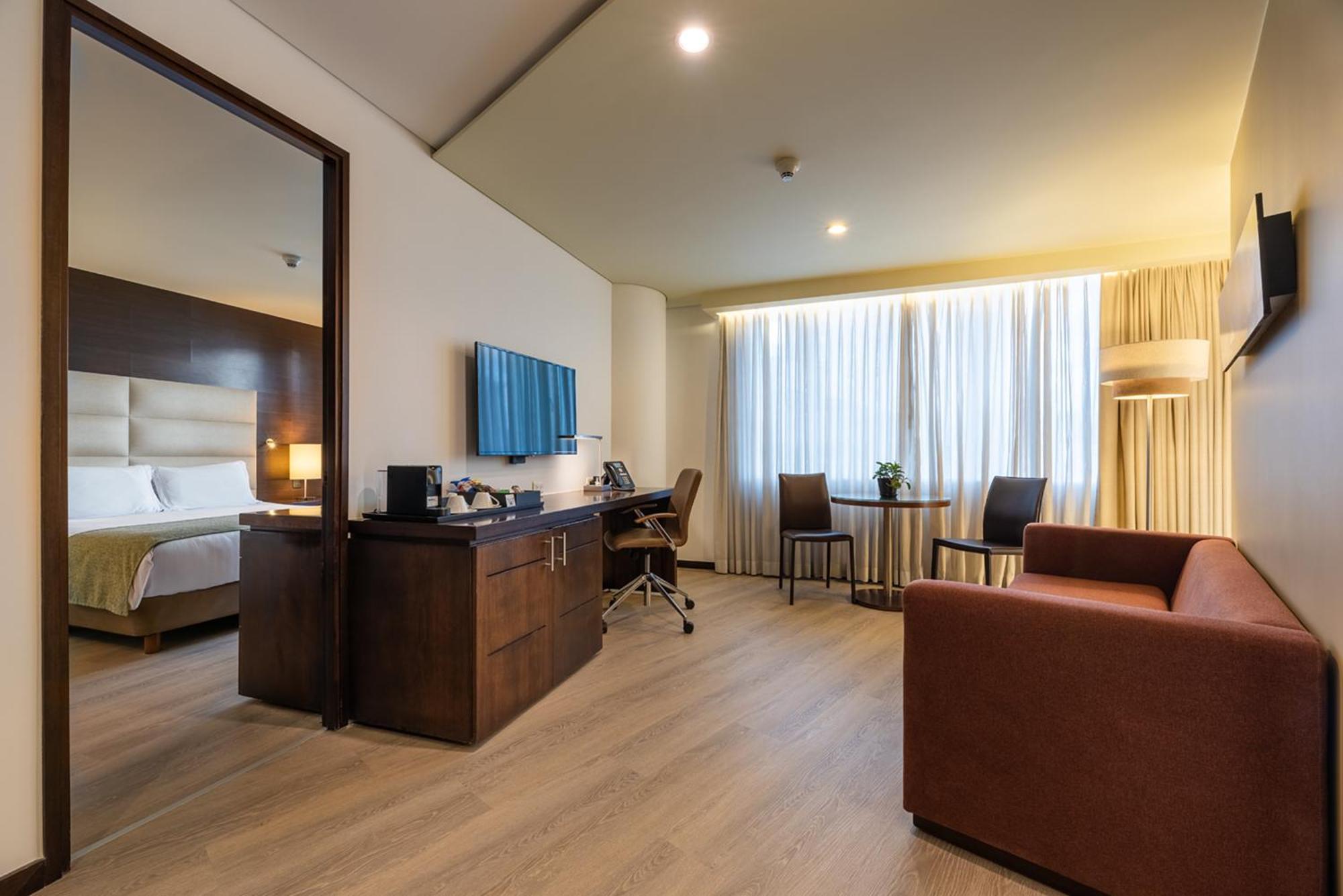 Estelar Milla De Oro 5* Medellín