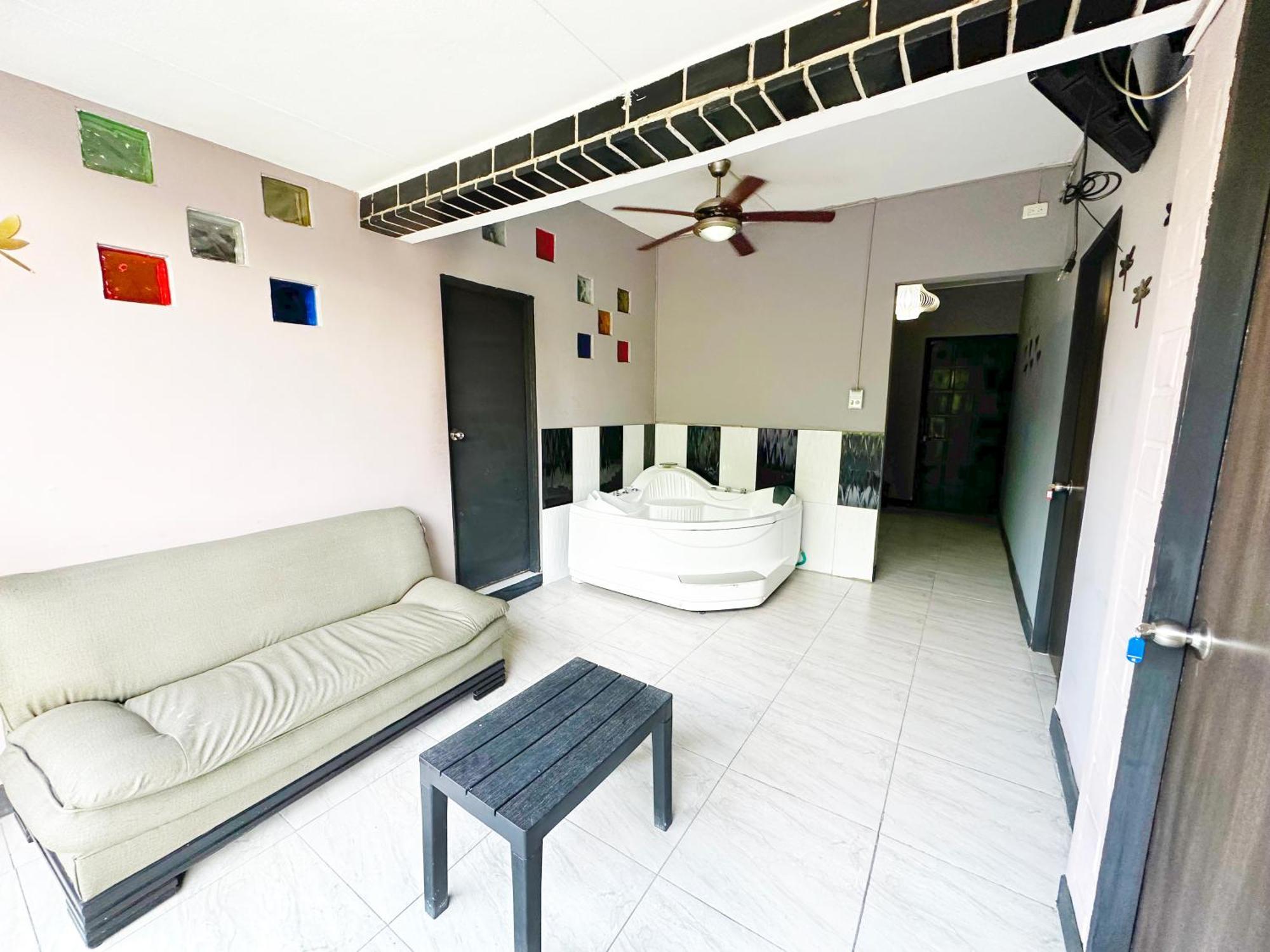 Apartamento Majestic King 1 Icon, Lleras Park 201 Medellín