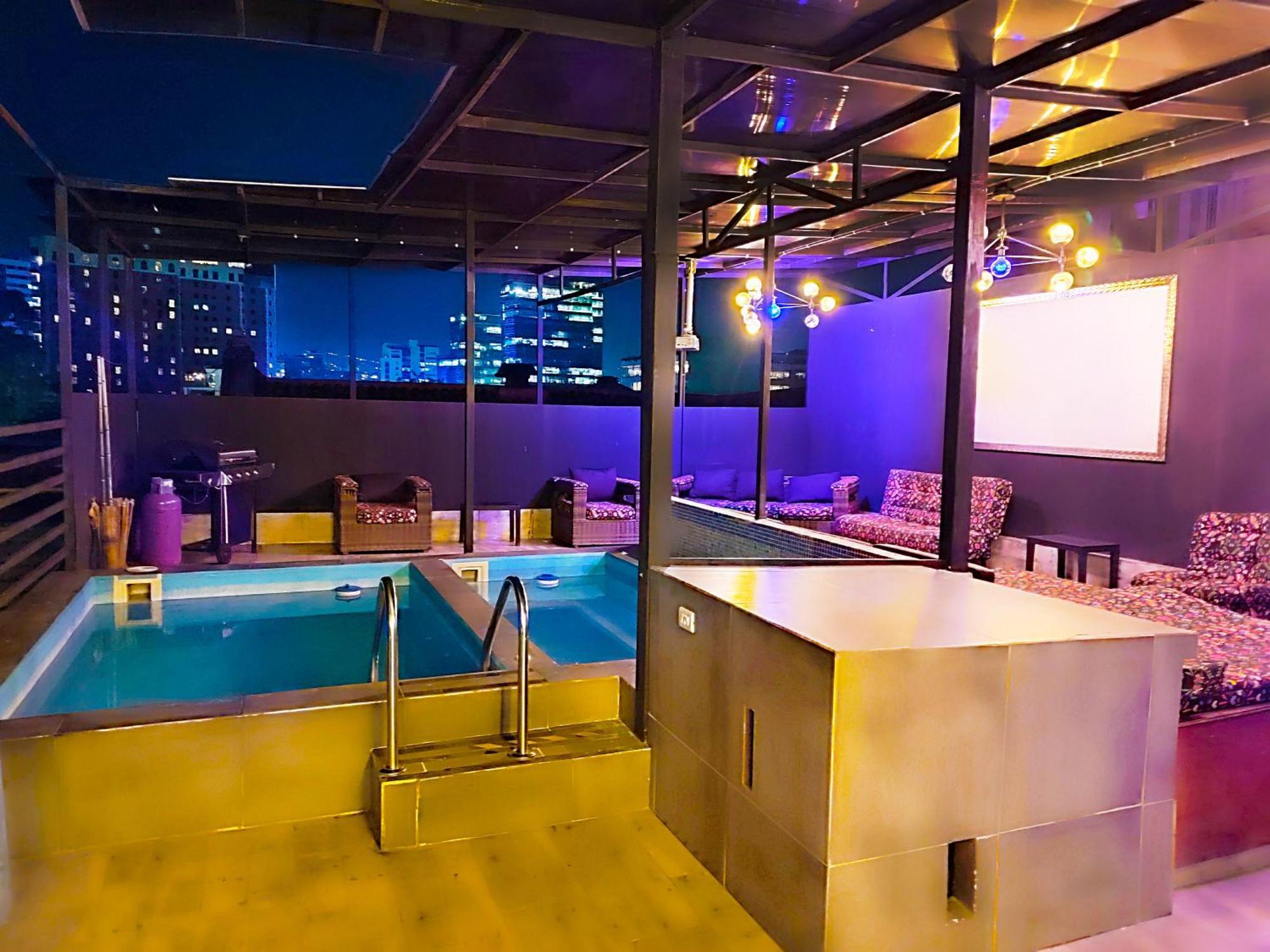 The Cosmopolitan Of Vegas 10 Bd W Jacuzzi And Pool Medellín