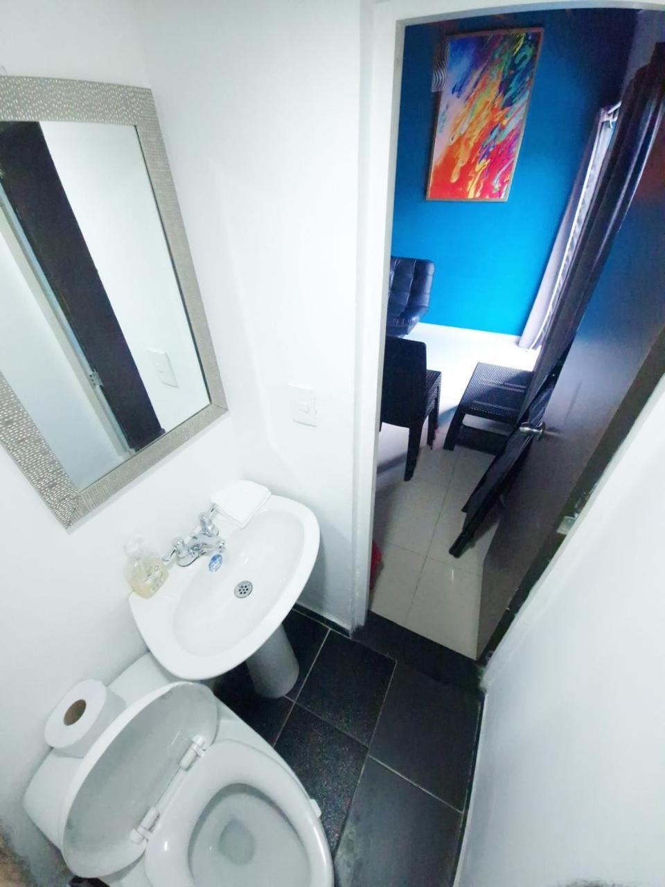 3 Bdrm Penthouse With Rooftop Pool And Jacuzzi At Poblado Apartamento