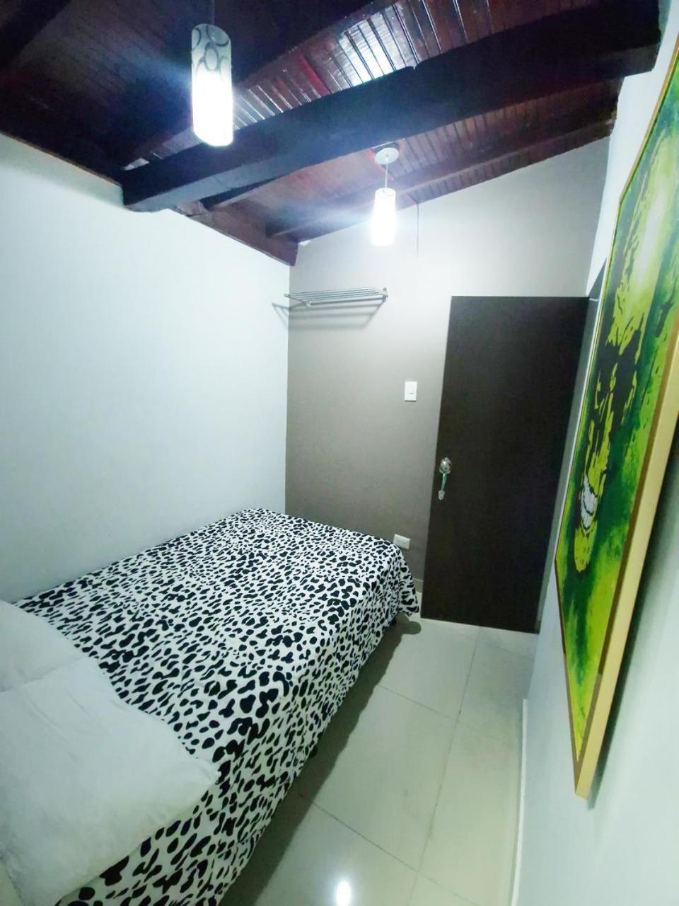Apartamento 3 Bdrm Penthouse With Rooftop Pool And Jacuzzi At Poblado Medellín
