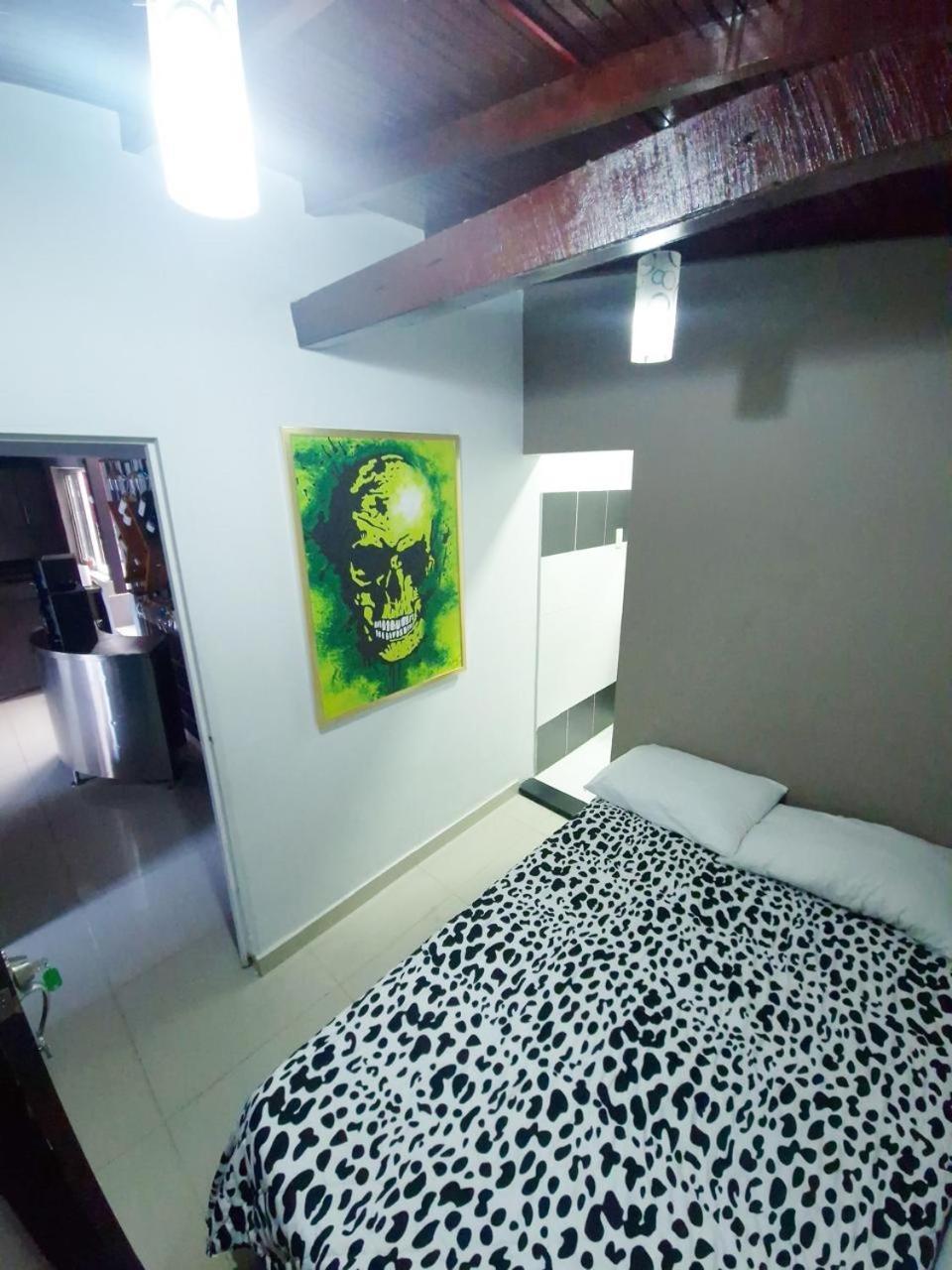 3 Bdrm Penthouse With Rooftop Pool And Jacuzzi At Poblado Apartamento *