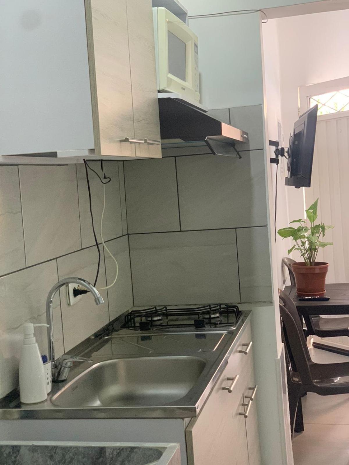 Casablanca, Laureles Estadio Hostal *