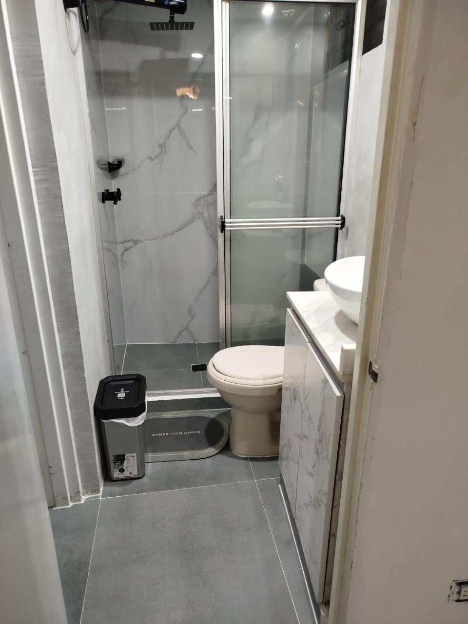Apartamento Apto Edificio Amarillo 302 *