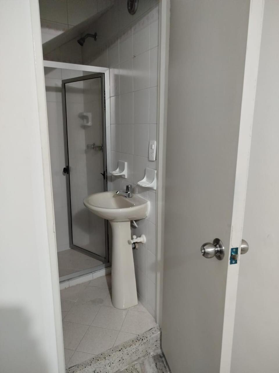 Apartamento Apto Edificio Amarillo 302 Medellín