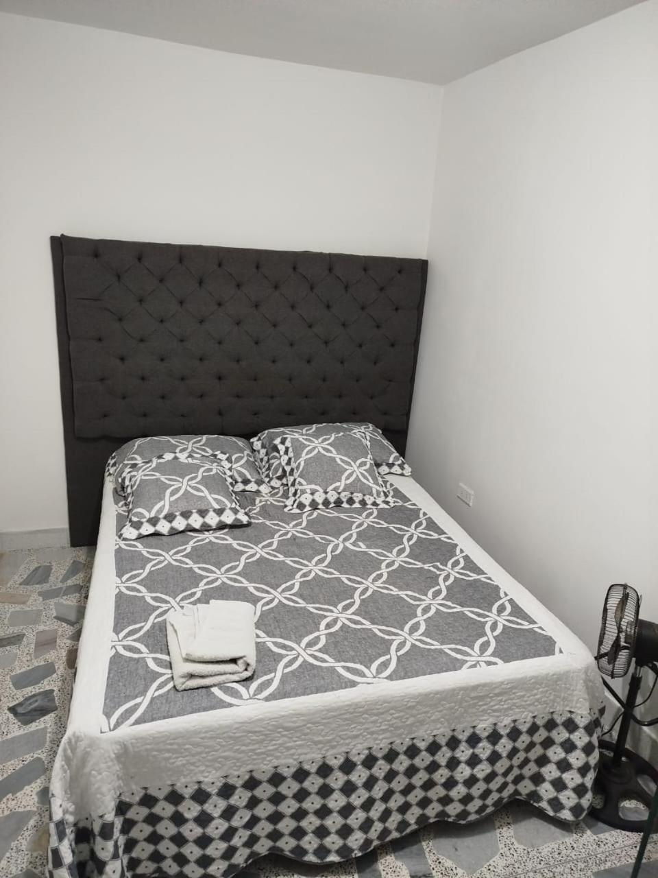 Apartamento Apto Edificio Amarillo 302