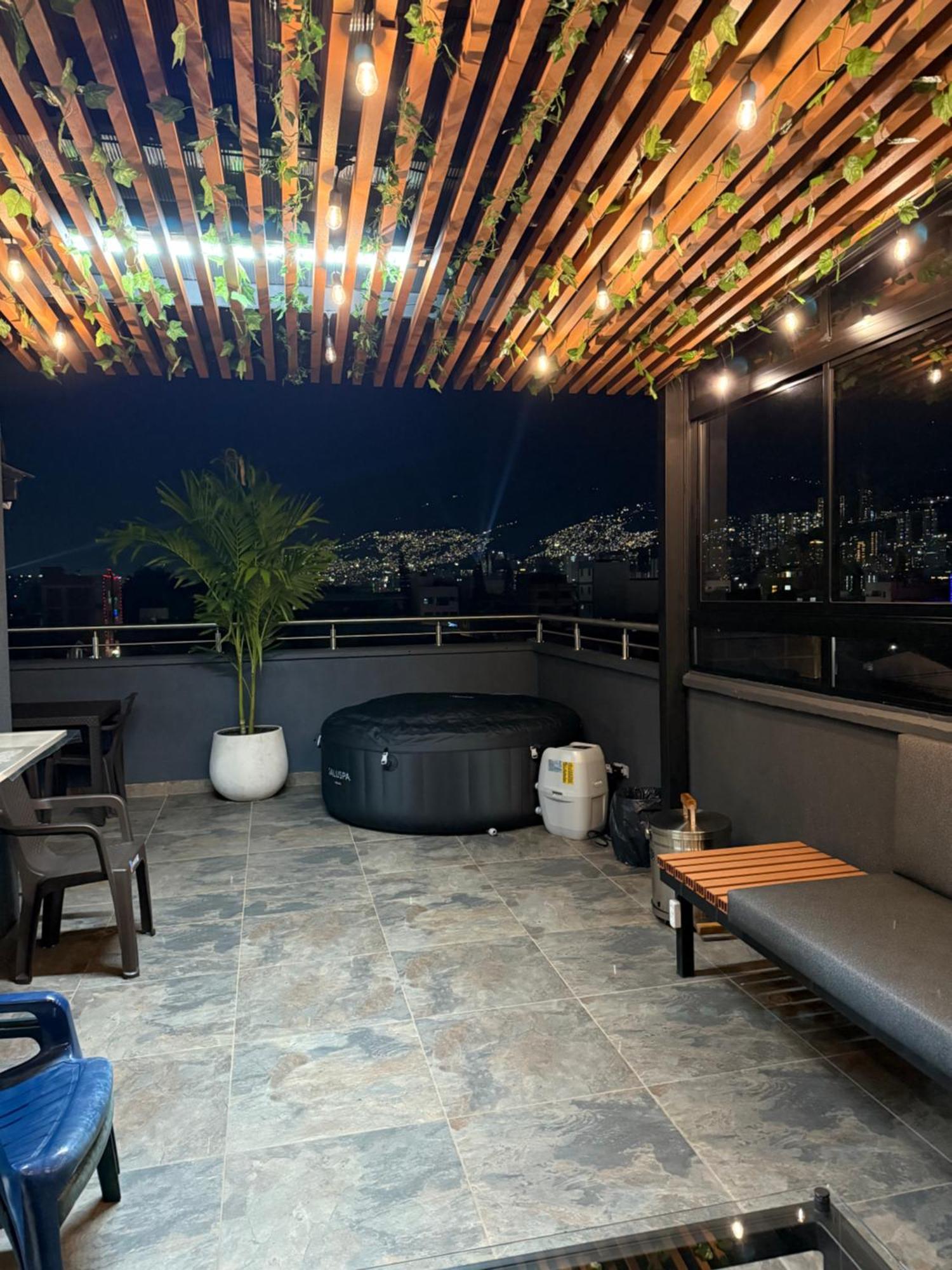 Vive 302 * Medellín