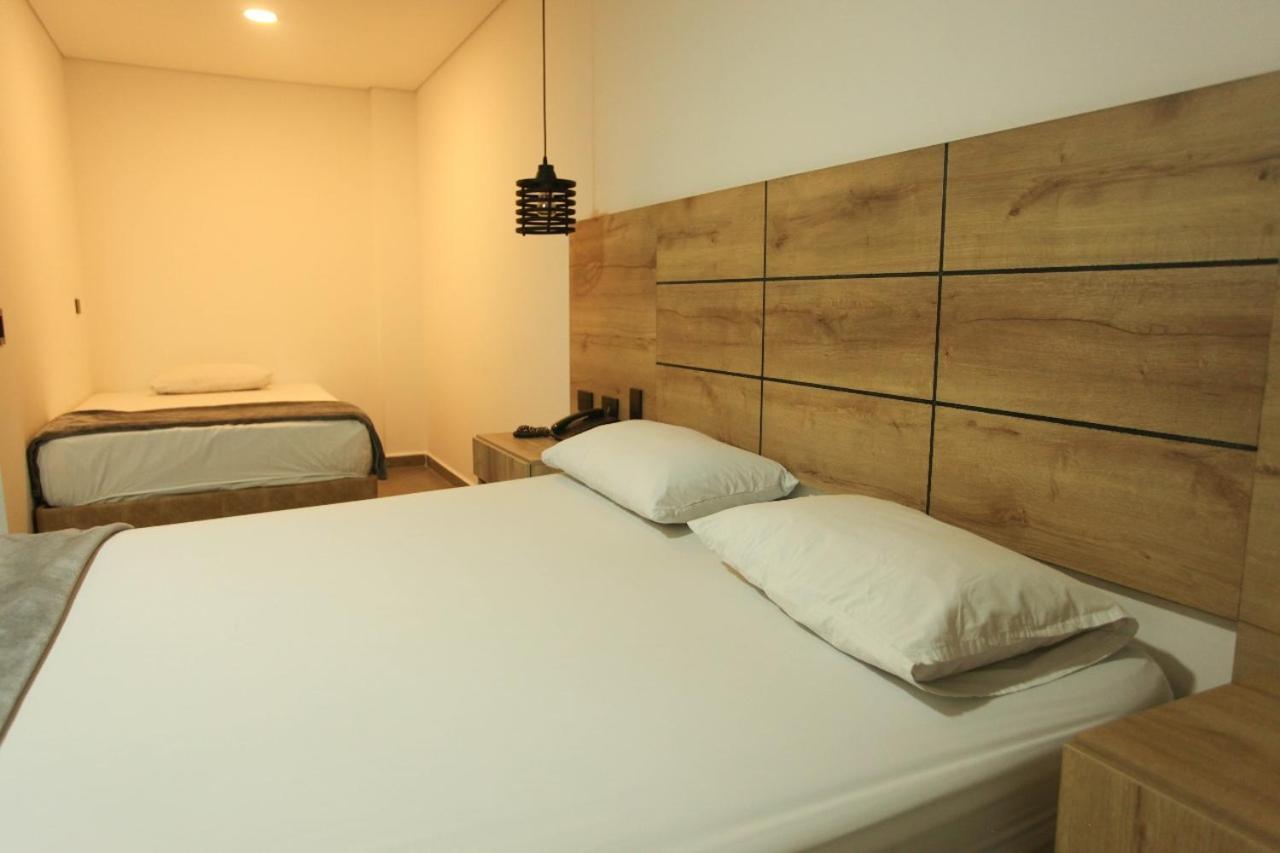 California Center Med 3*