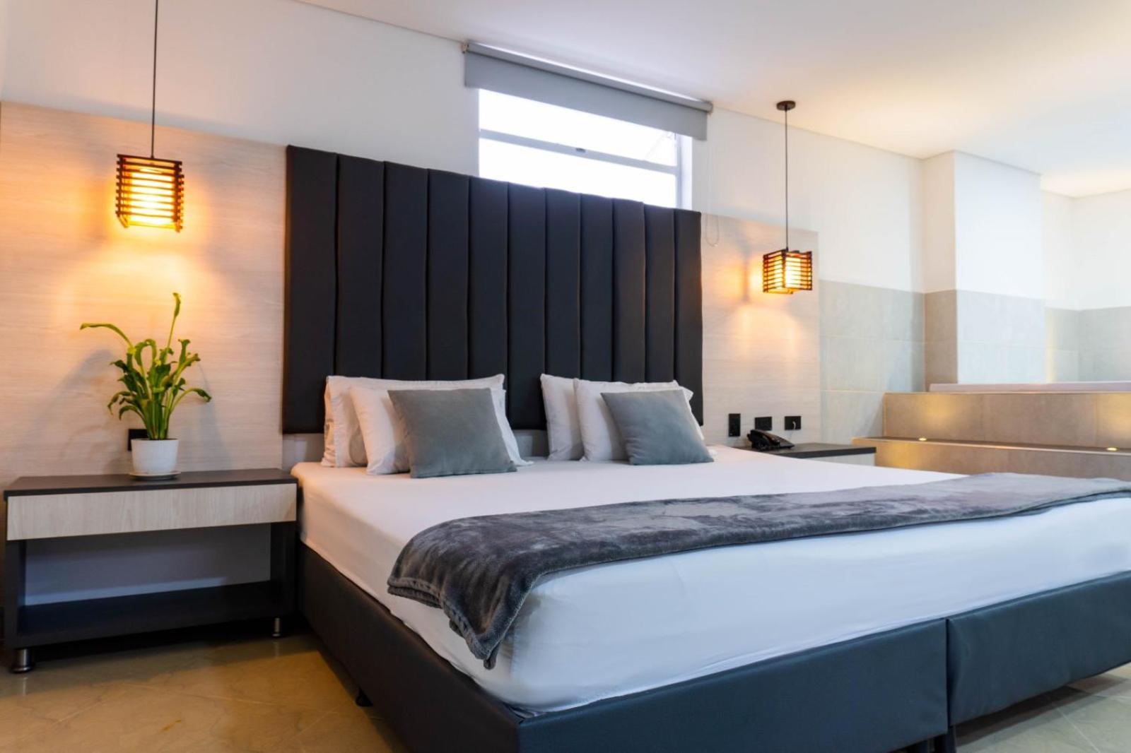 California Center Med Hotel Medellín