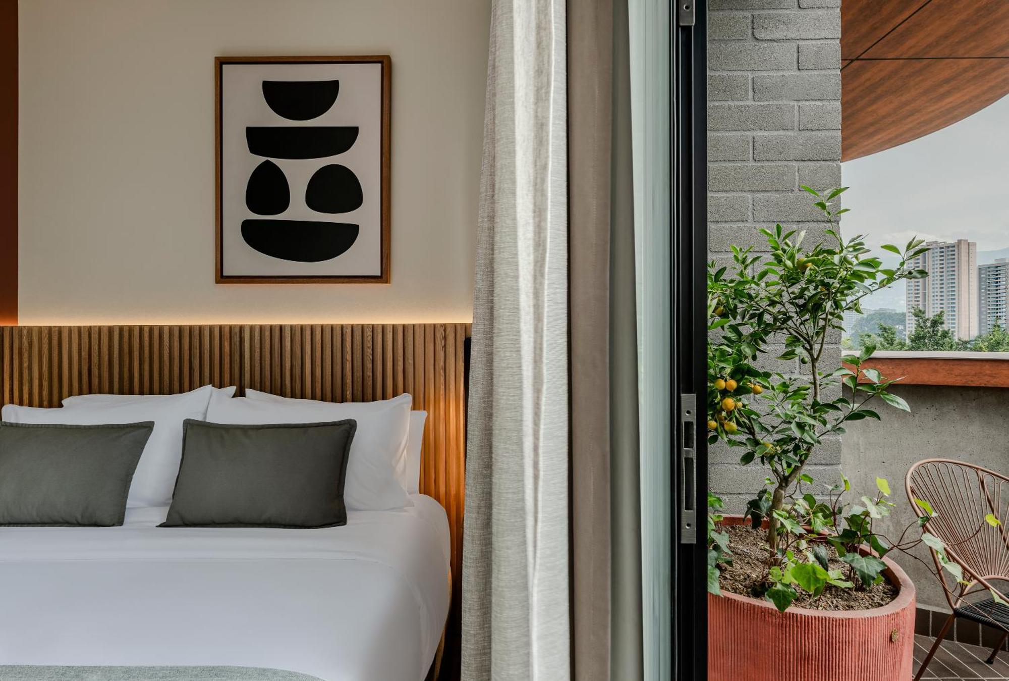 Heiss Hotel