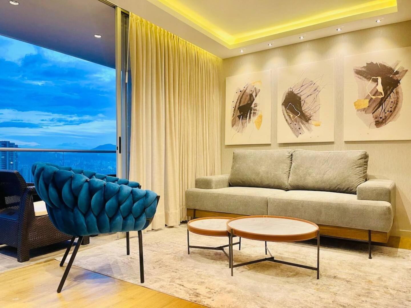 25th Floor Luxury 2 Bedrooms Ac Pool & Gym 2503 Medellín