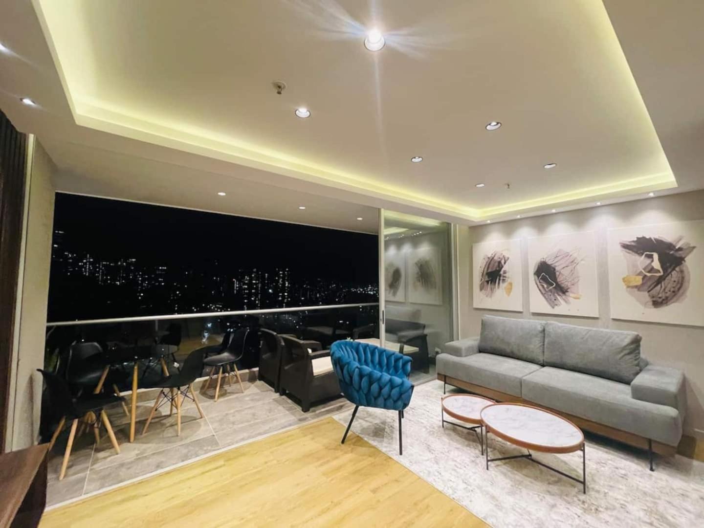 Apartamento 25th Floor Luxury 2 Bedrooms Ac Pool & Gym 2503