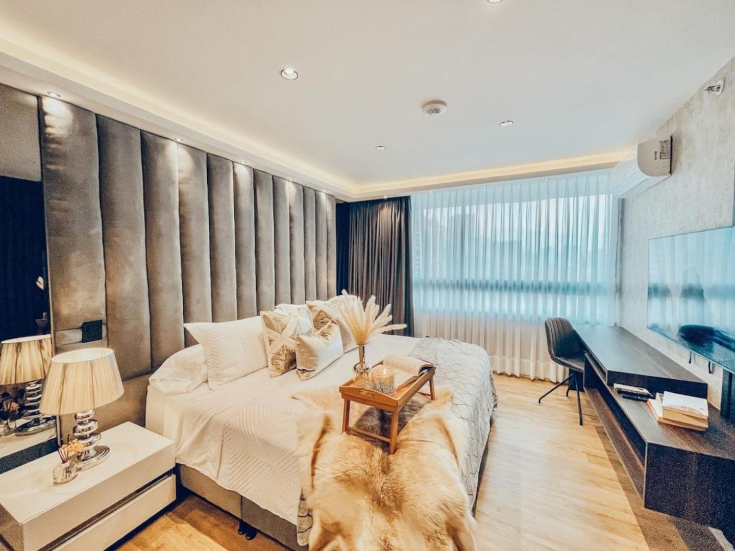 25th Floor Luxury 2 Bedrooms Ac Pool & Gym 2503 Medellín