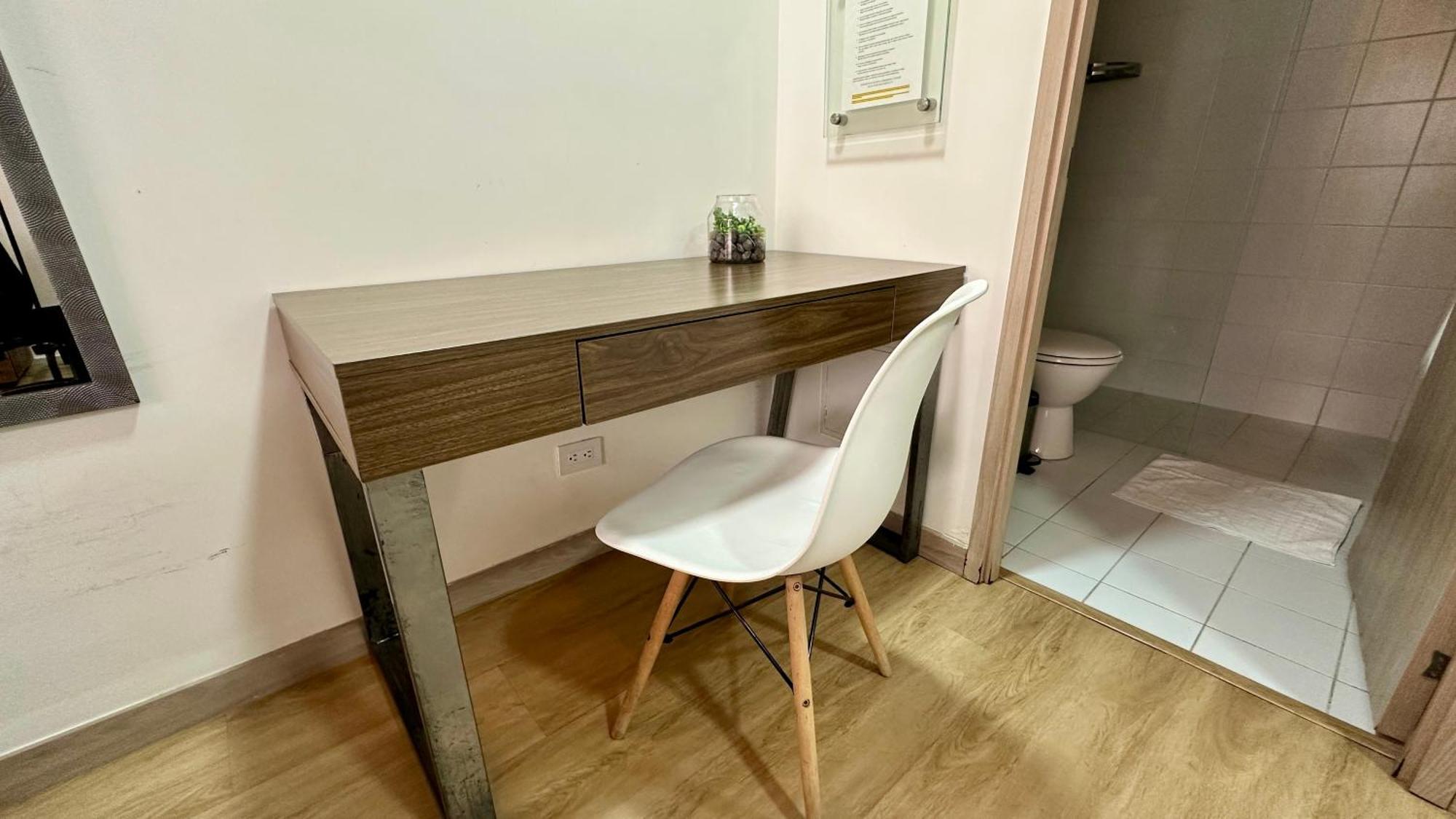 Prime Laureles Location With Air Conditioning Apartamento