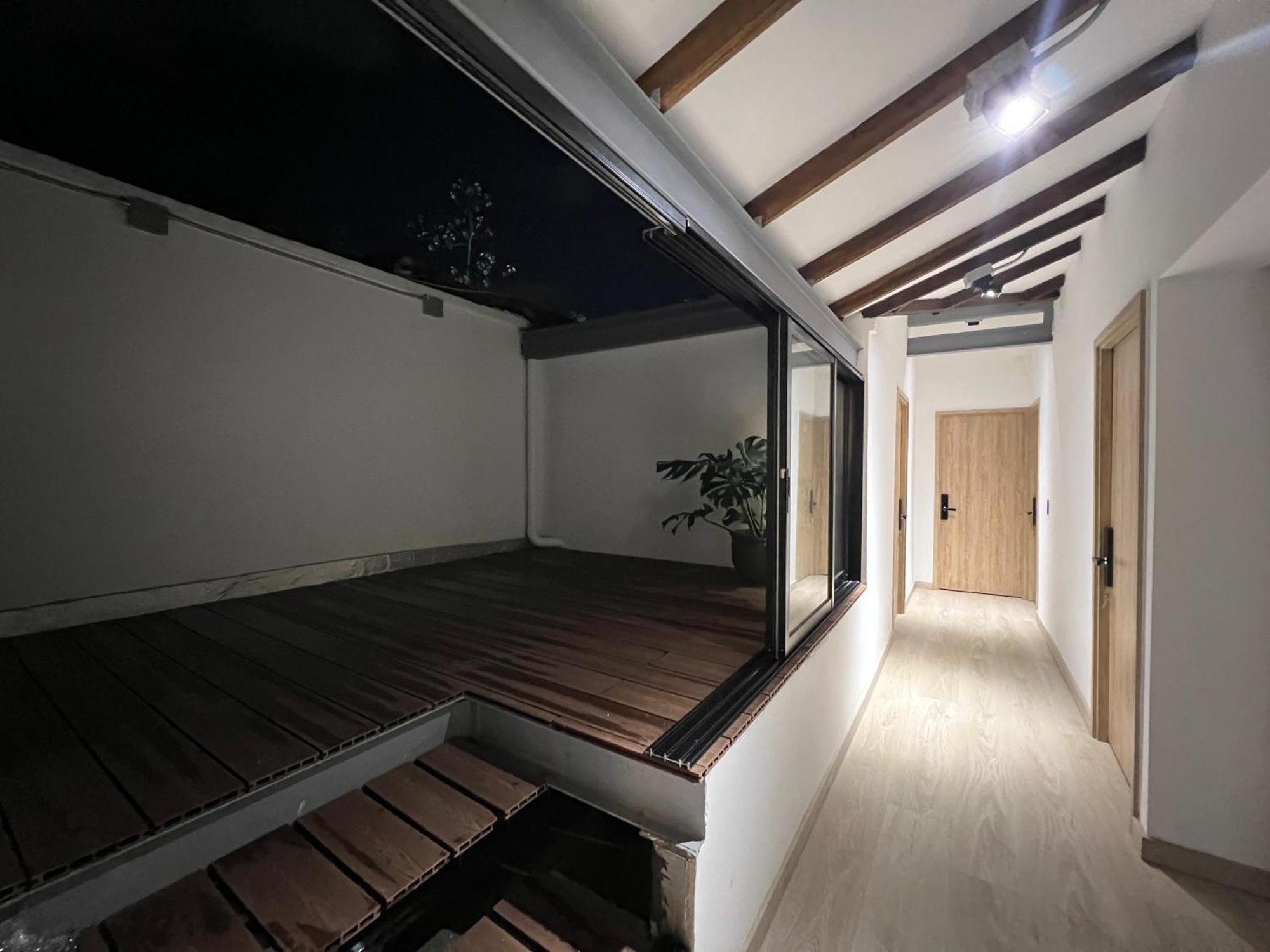 Stylish 5-br In Medellin's Trendiest Spot, Walk Everywhere! *