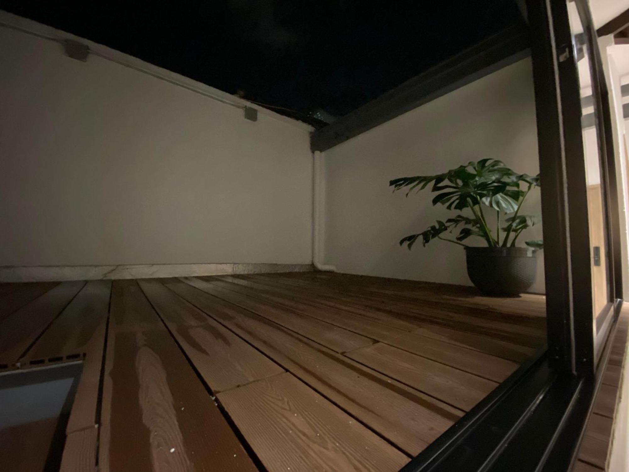 Stylish 5-br In Medellin's Trendiest Spot, Walk Everywhere! Apartamento Medellín