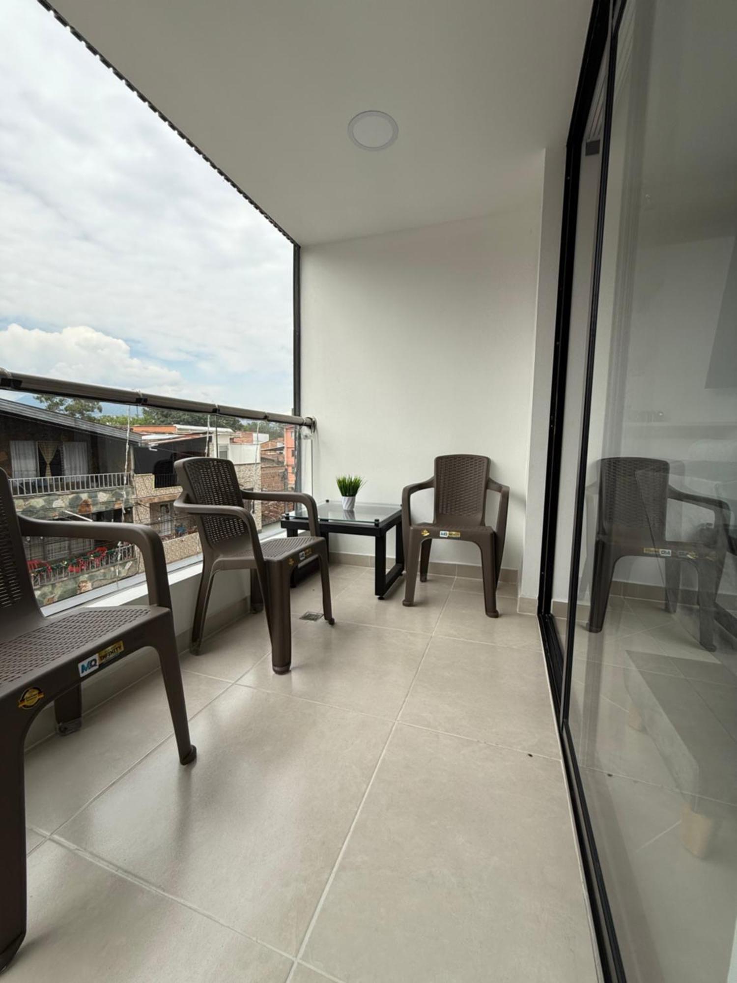 Nuevo Cerca Poblado 301 Medellín