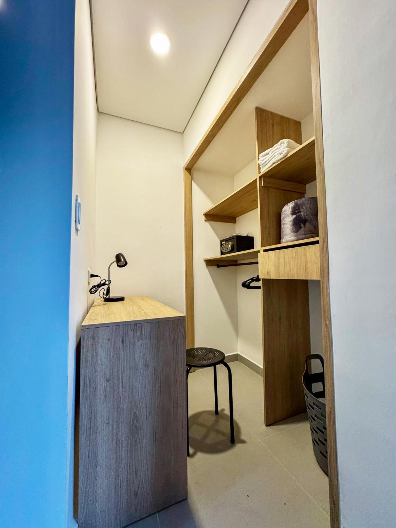 Hostal Boutique - Light