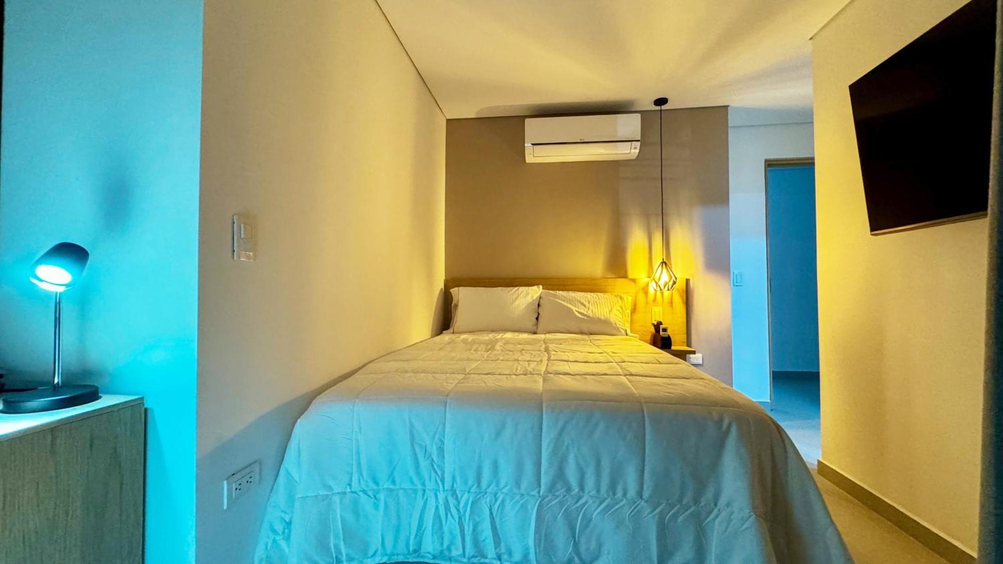 Boutique - Light *