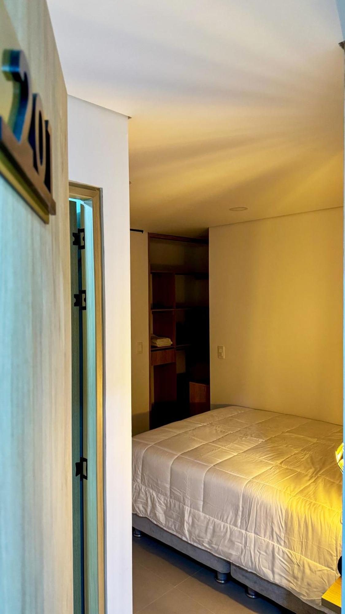 Boutique - Light *