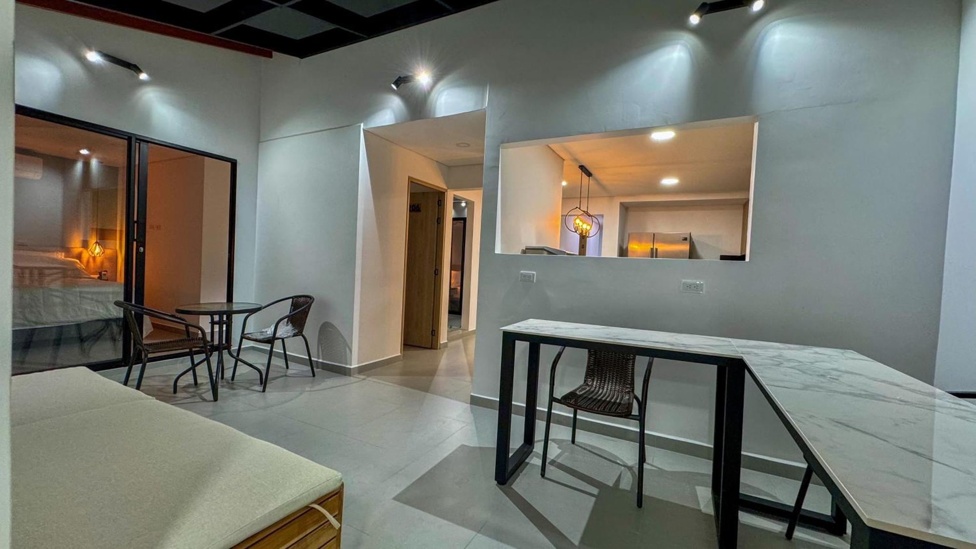 Hostal Boutique - Light