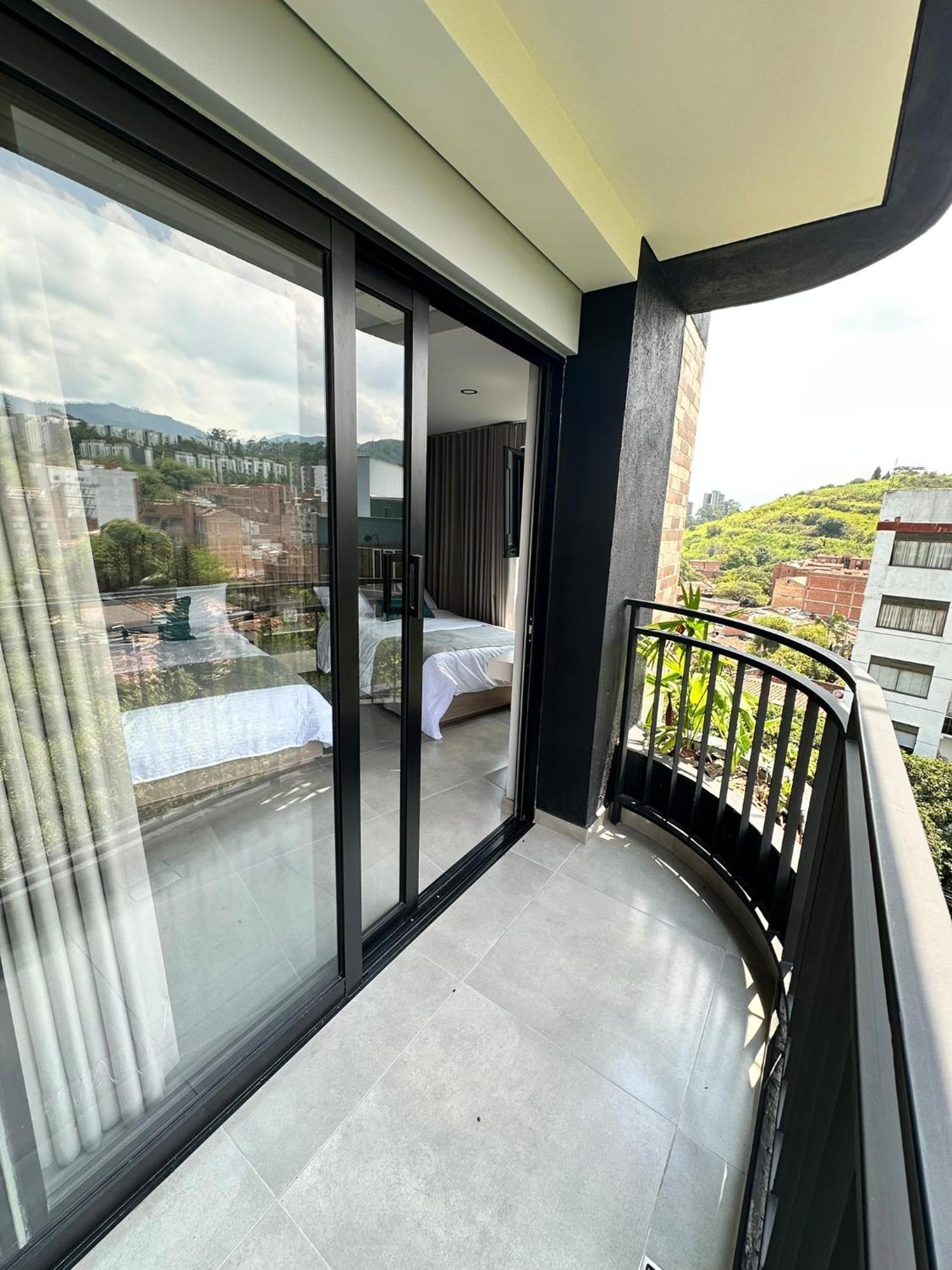 Living 35 Piso 8 Vip Medellín
