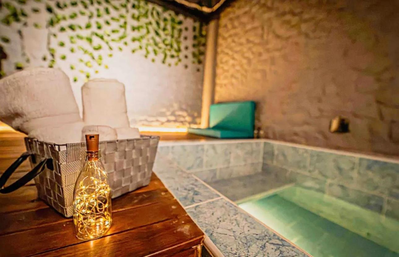 Lleras Park L Private Jacuzzi L Guest Friendly Apartamento