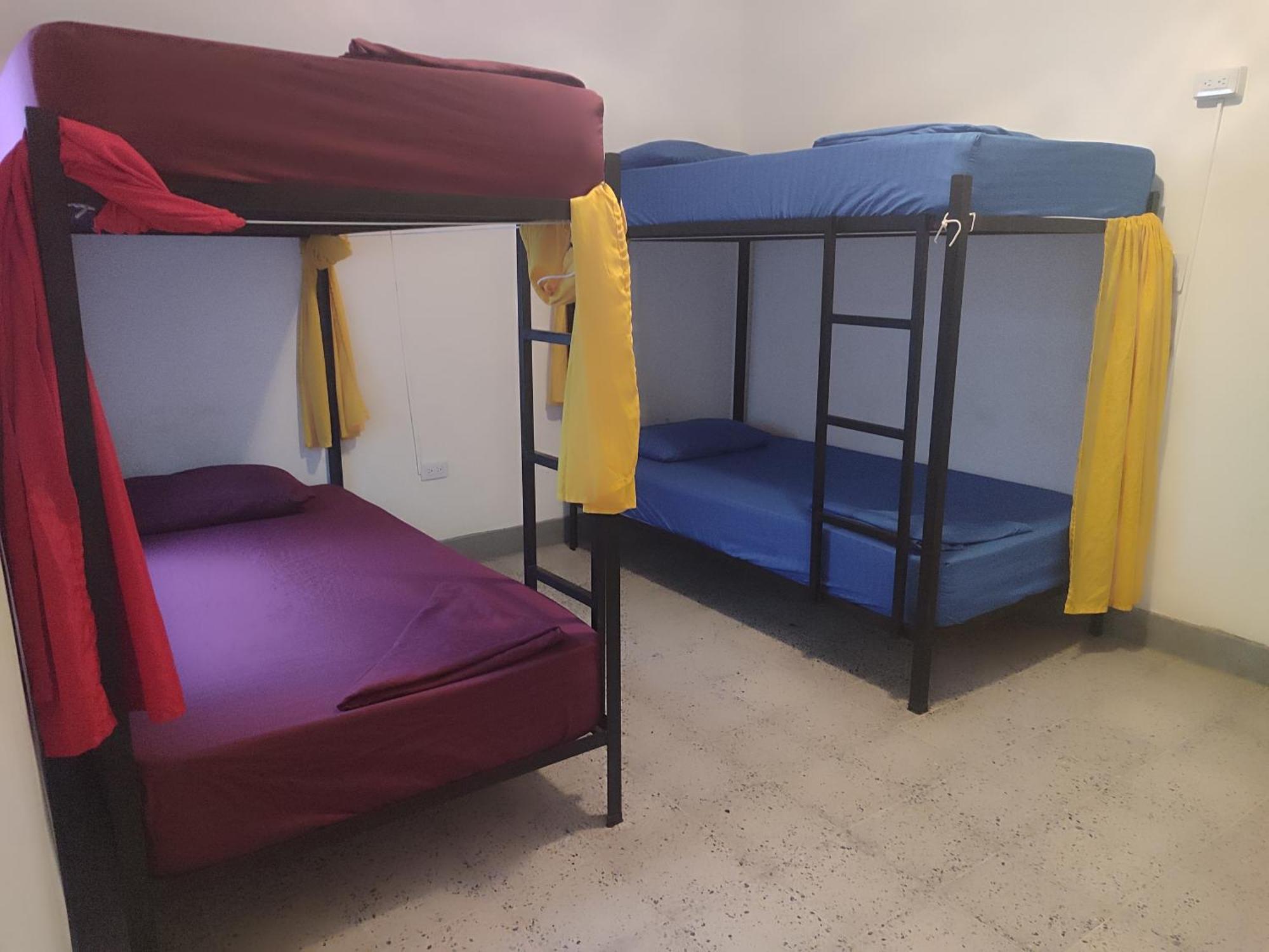 Casa Almarita Laureles - Estadio Hostal