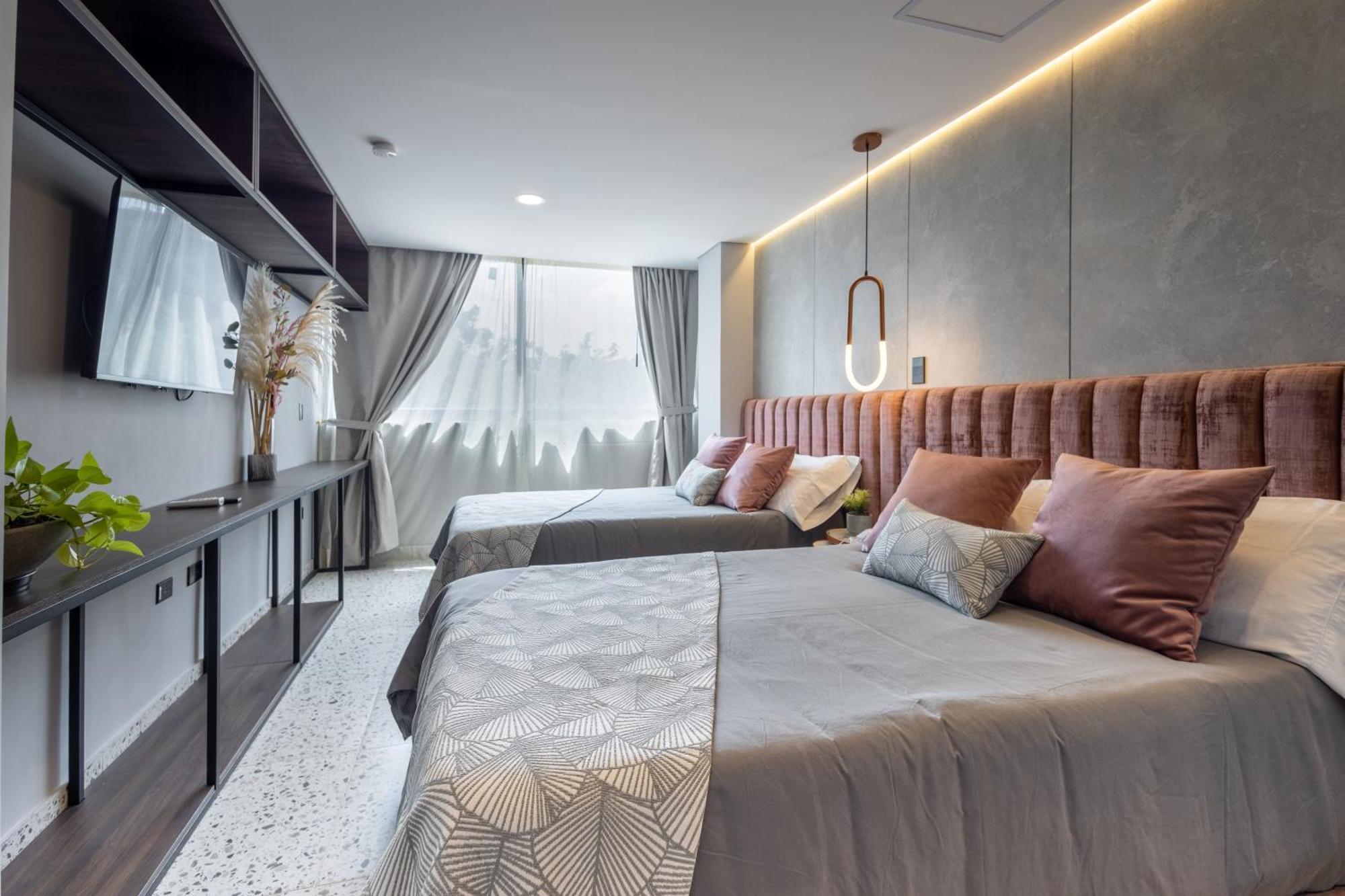 Hotel Glow
