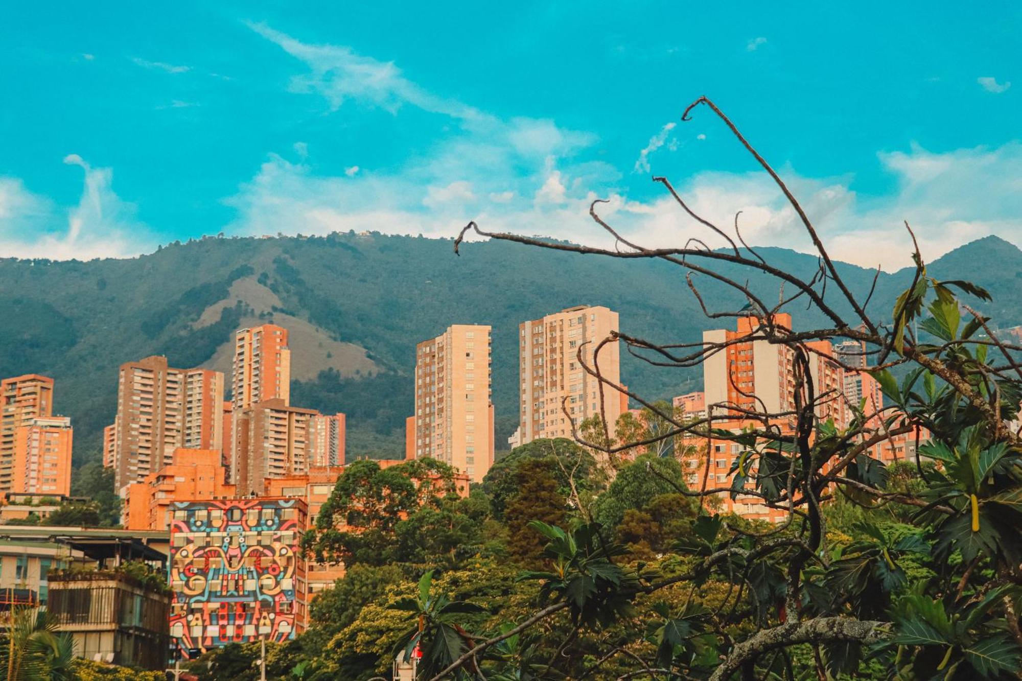 Glow Medellín
