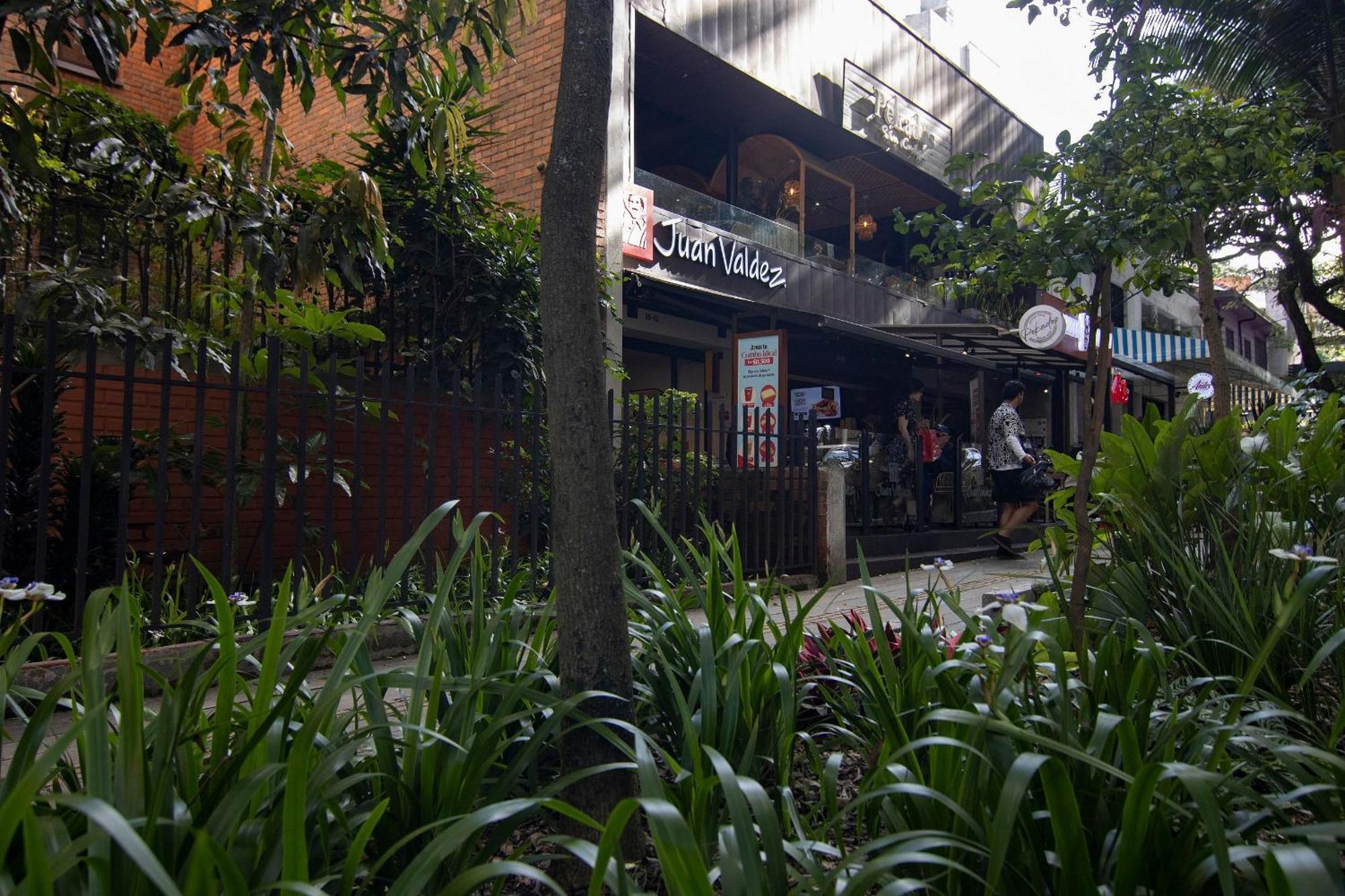 Ed Santo Tomas Laureles Apartamento *