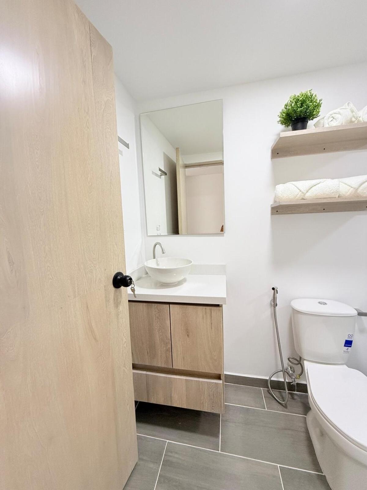 Apartamento 201new Perfect Location Close To Poblado Medellín