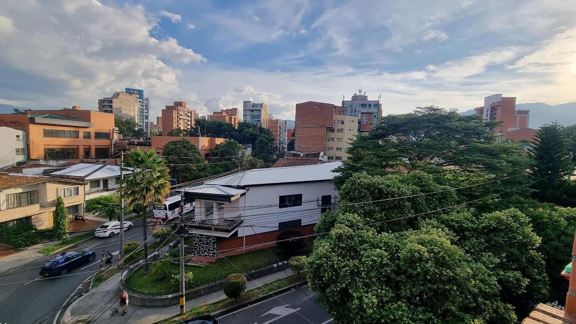 Ed Santo Tomas Laureles Medellín