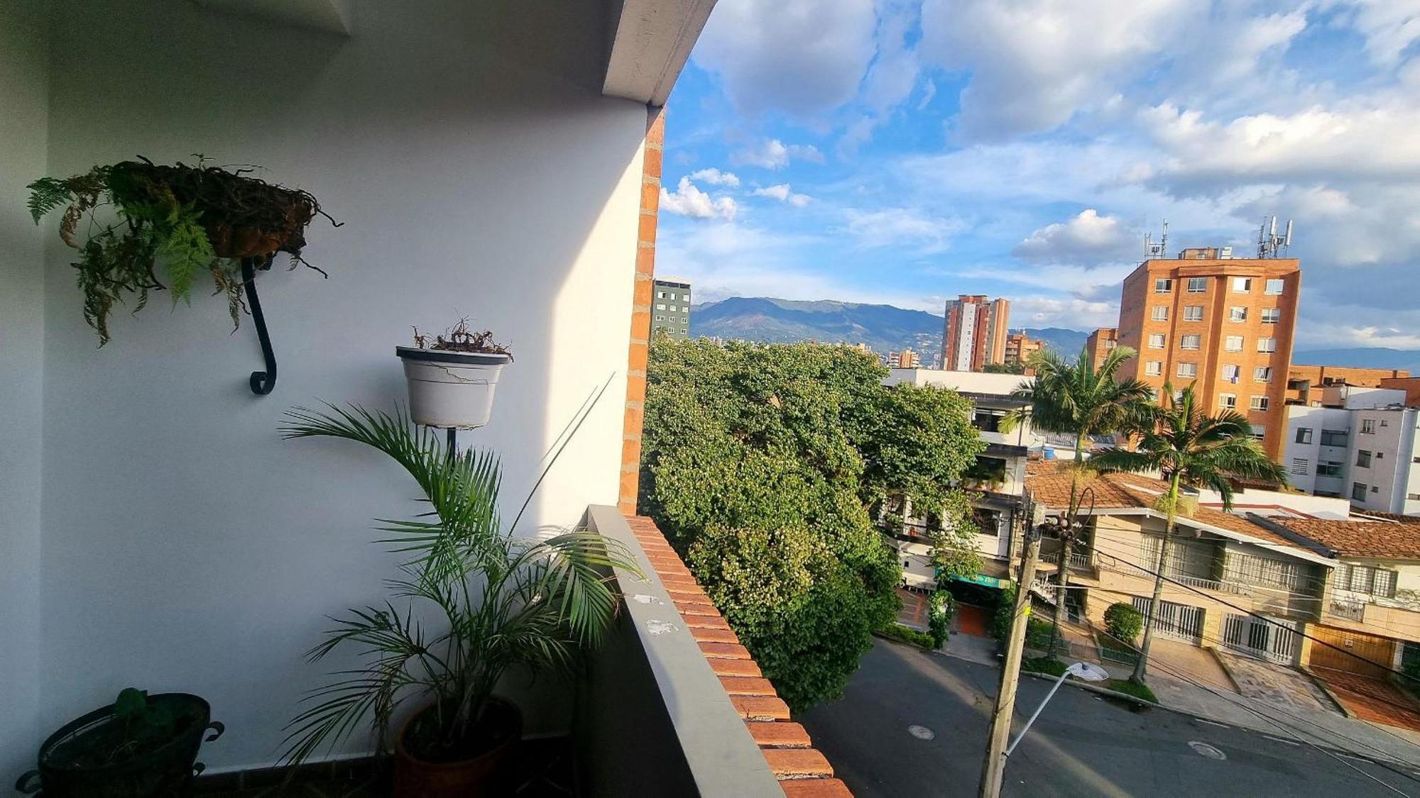 Ed Santo Tomas Laureles Apartamento