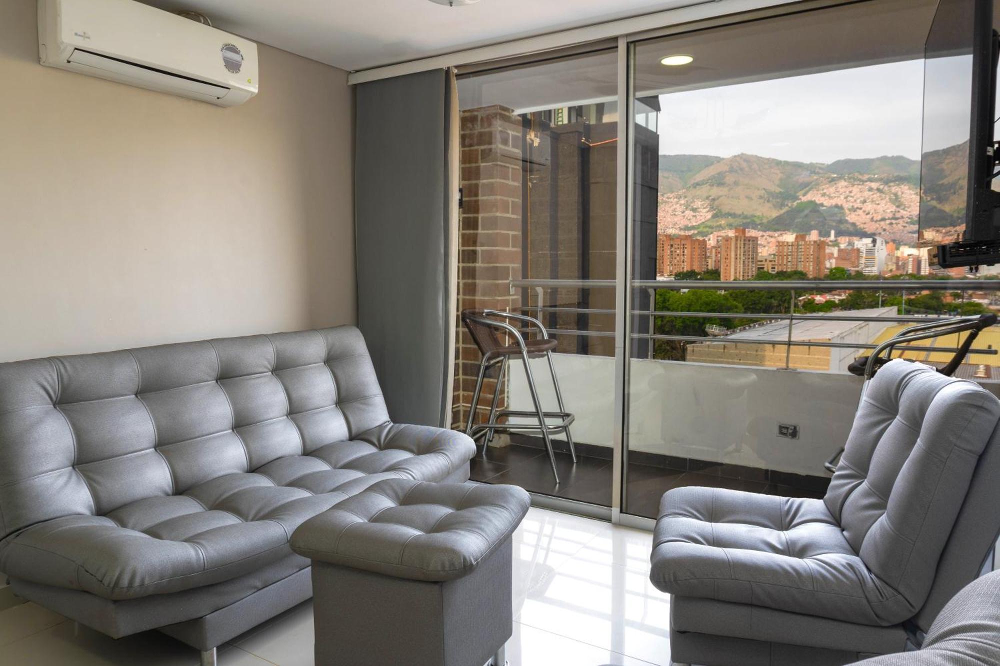 Ivanna Jumar Aparthotel