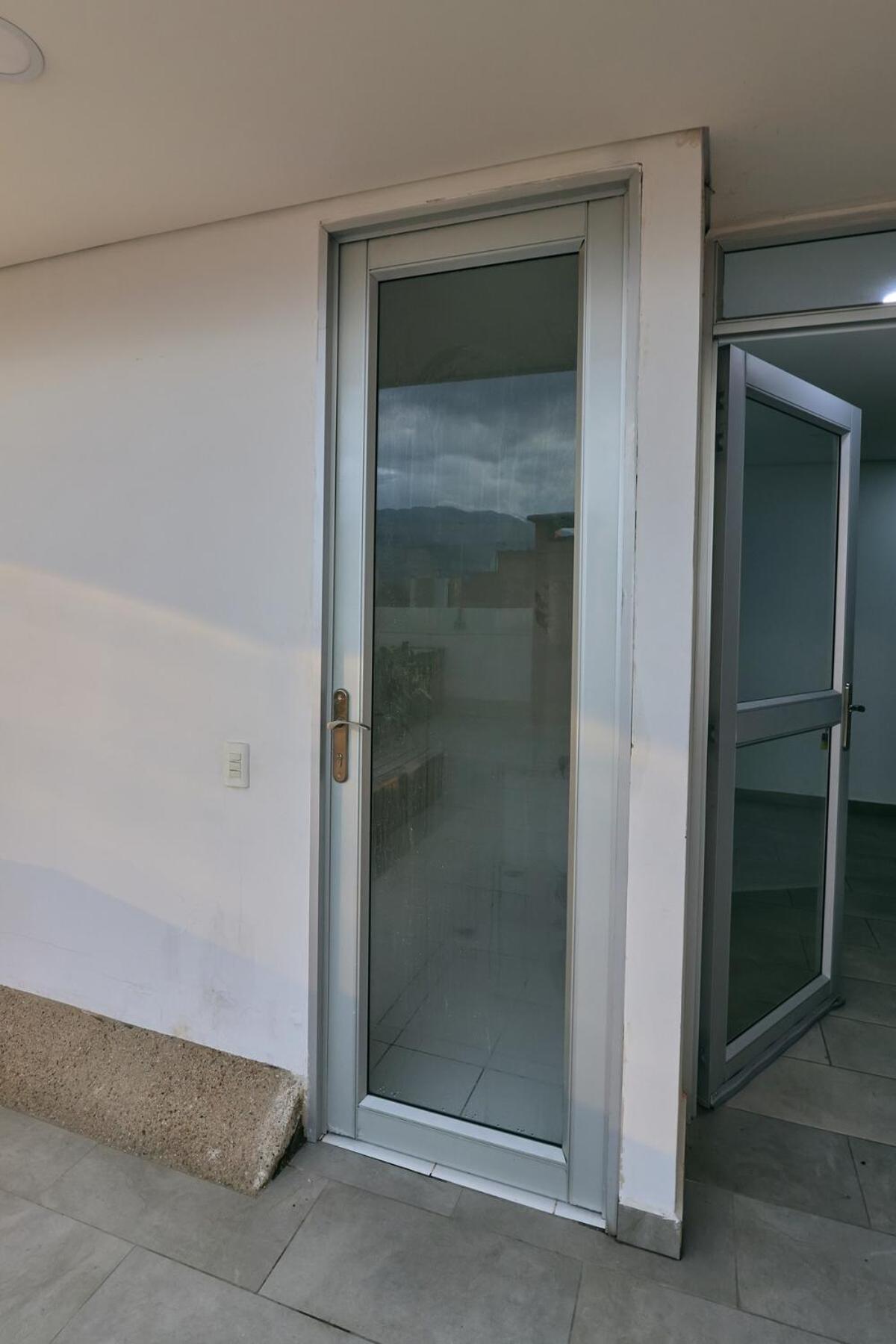Modern Skyline -wifi, Gym, 24hr Security Apartamento