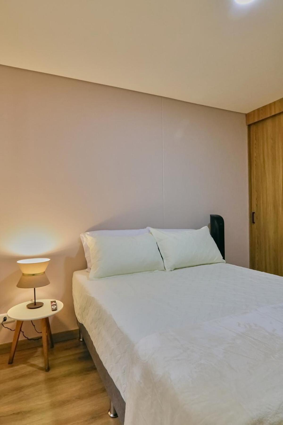 Modern Skyline -wifi, Gym, 24hr Security * Medellín