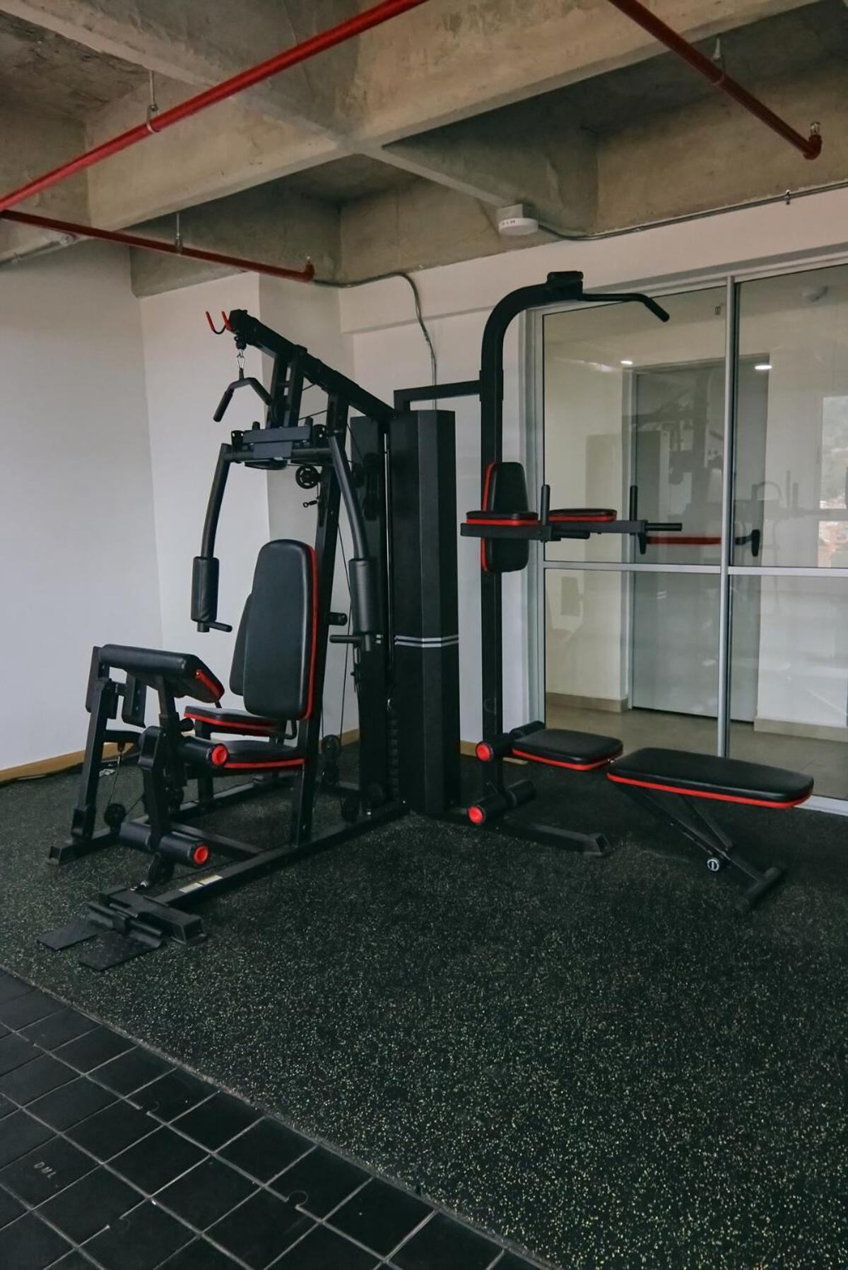 Modern Skyline -wifi, Gym, 24hr Security * Medellín