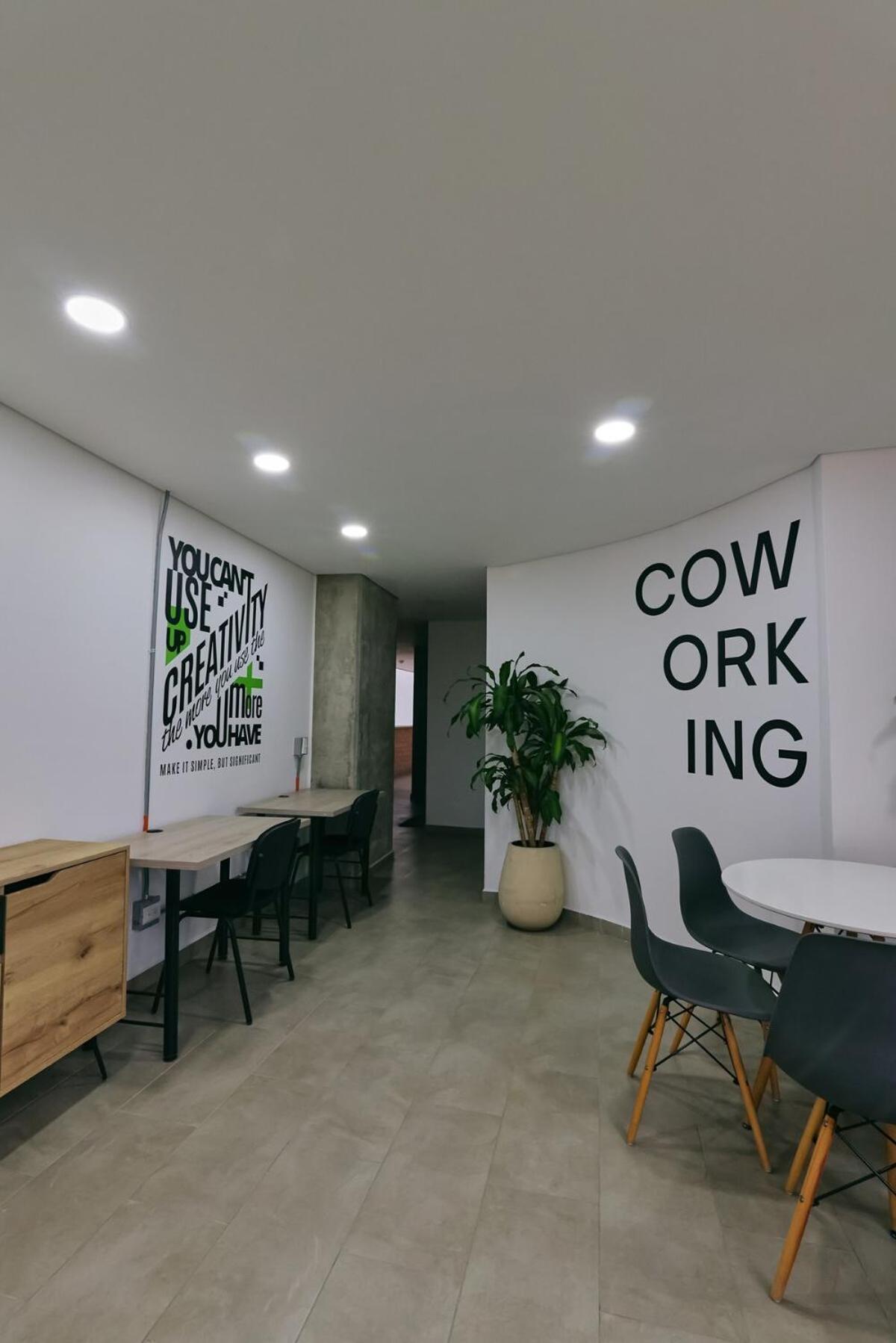 Modern Skyline -wifi, Gym, 24hr Security Apartamento *